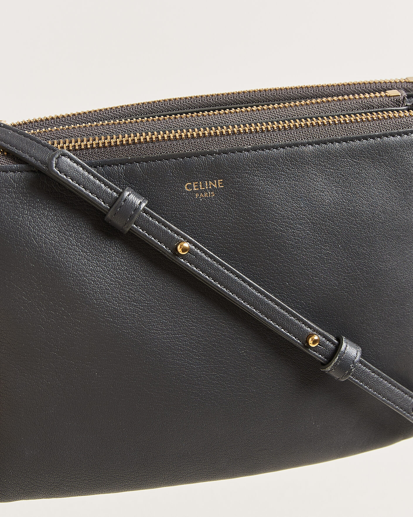 Uomini | Pre-Owned & Vintage Bags | Celine Pre-Owned | Trio Bag Small Grey