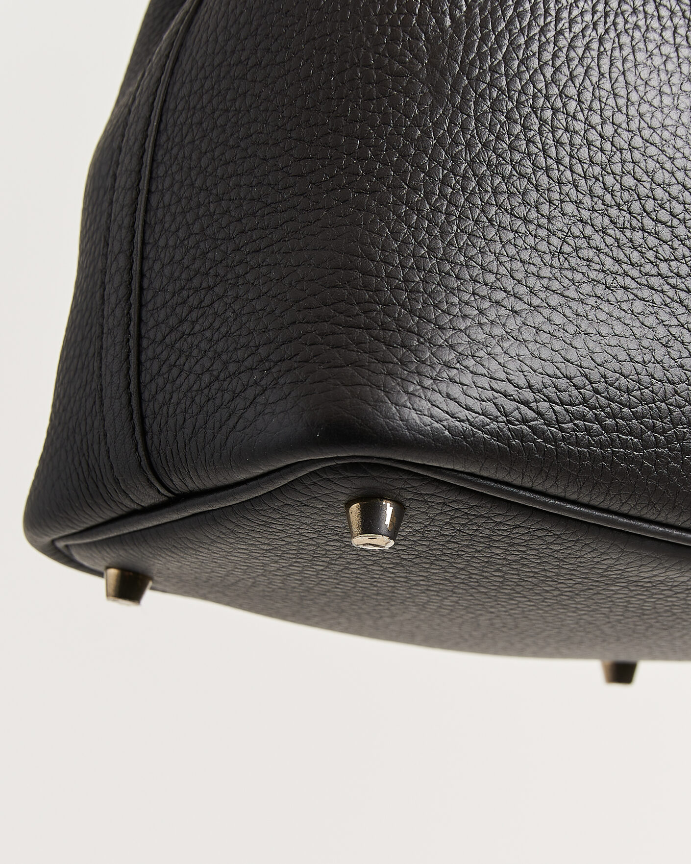 Uomini | Pre-Owned & Vintage Bags | Hermès Pre-Owned | Picotin Lock 18 Black
