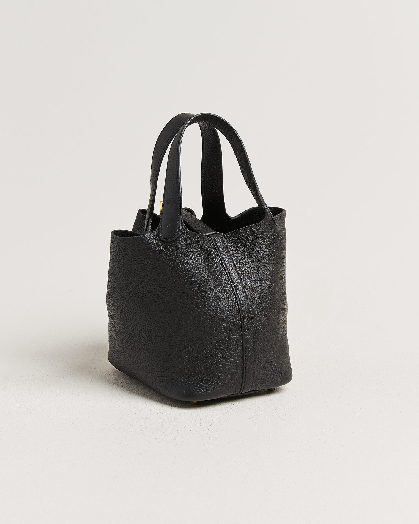 Uomini | Pre-Owned & Vintage Bags | Hermès Pre-Owned | Picotin Lock 18 Black