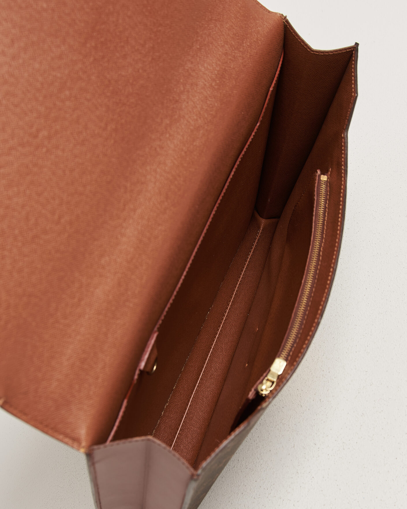 Uomini | Pre-Owned & Vintage Bags | Louis Vuitton Pre-Owned | Porte Document Bandouliére Monogram