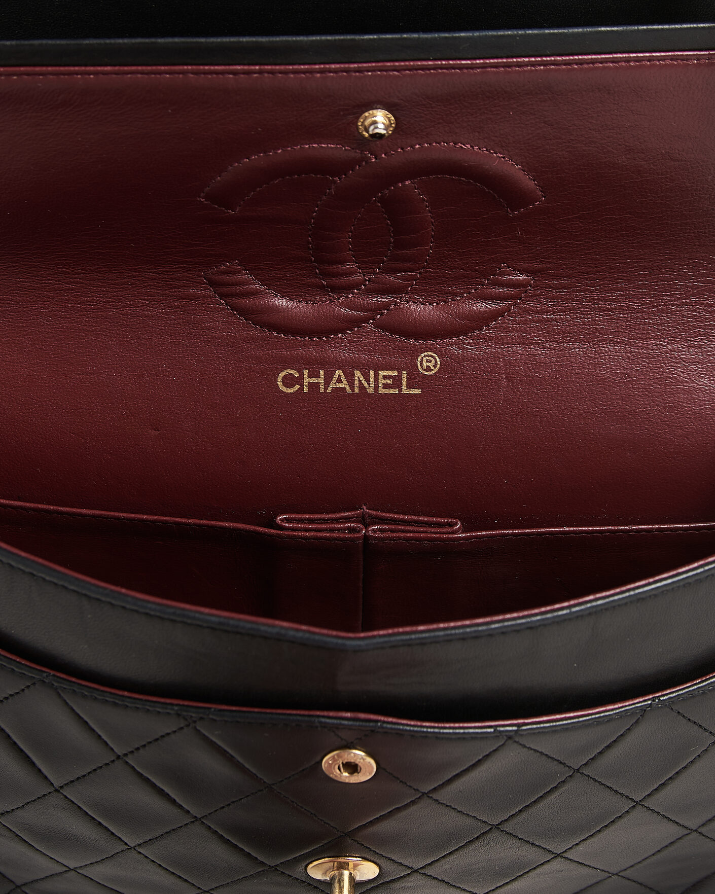 Uomini | Pre-Owned & Vintage Bags | Chanel Pre-Owned | Classic Medium Double Flap Bag Lambskin Black