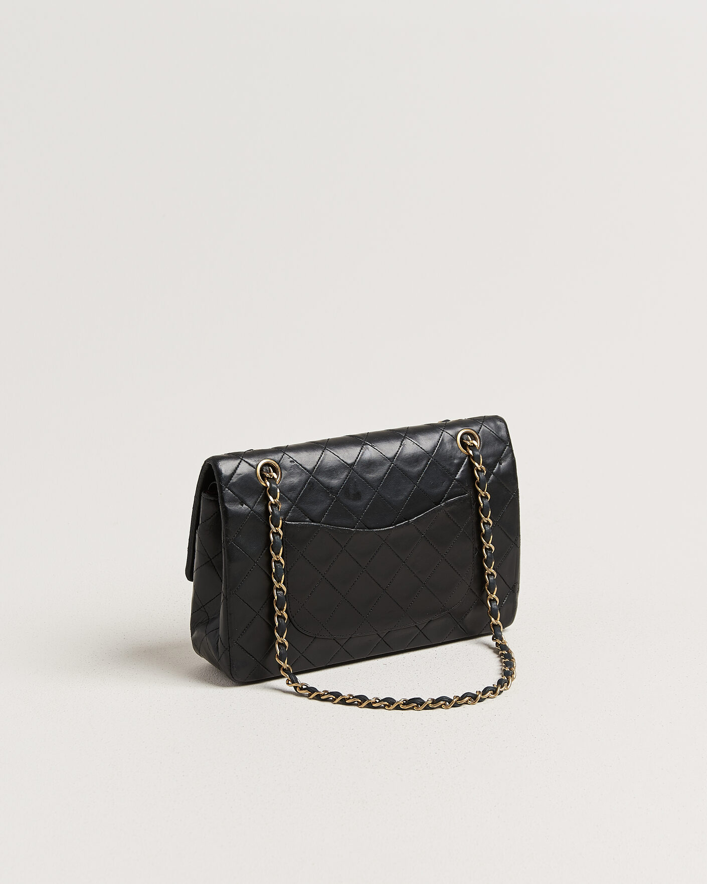 Uomini | Pre-Owned & Vintage Bags | Chanel Pre-Owned | Classic Medium Double Flap Bag Lambskin Black