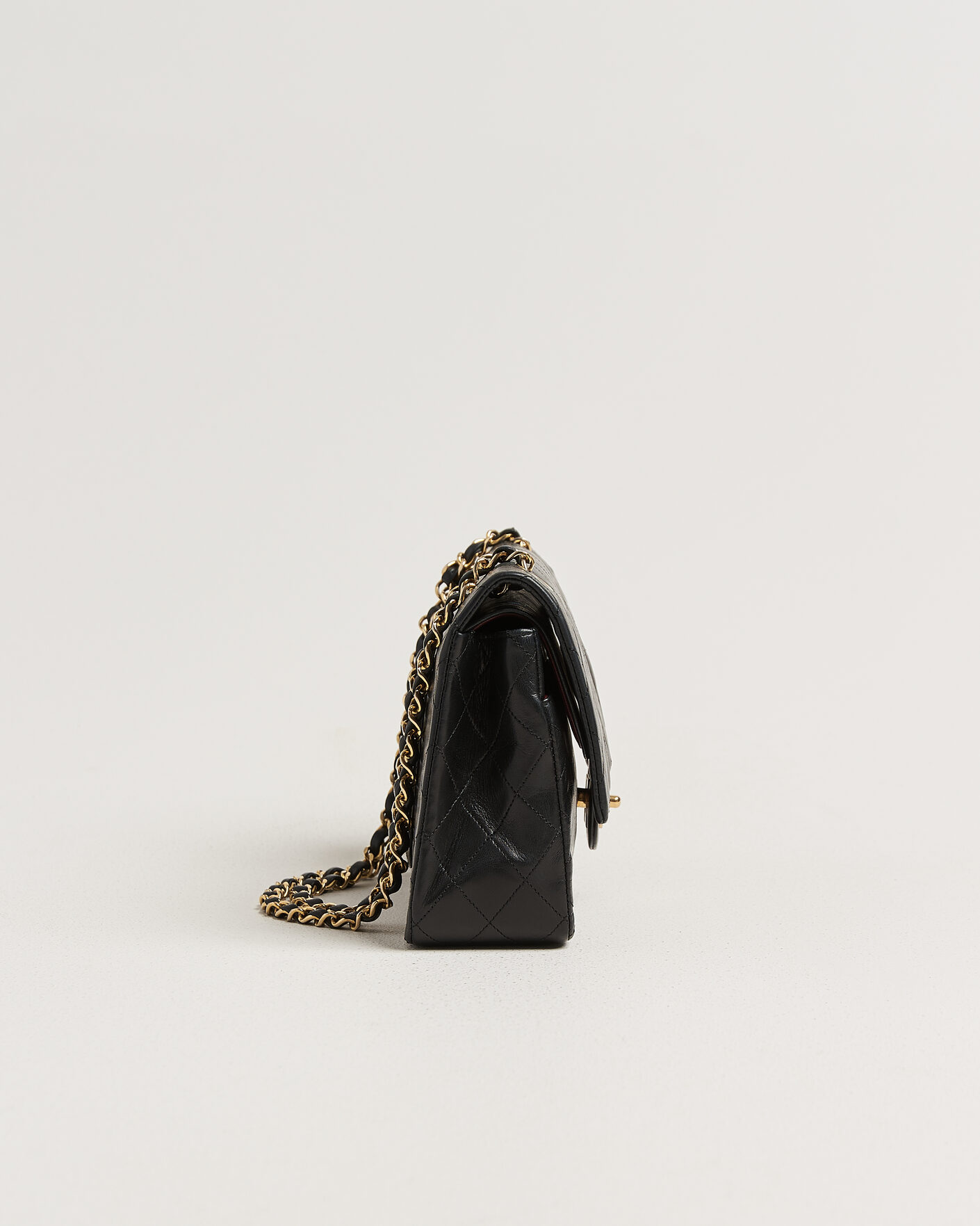 Uomini | Chanel Pre-Owned Classic Medium Double Flap Bag Lambskin Black | Chanel Pre-Owned | Classic Medium Double Flap Bag Lambskin Black