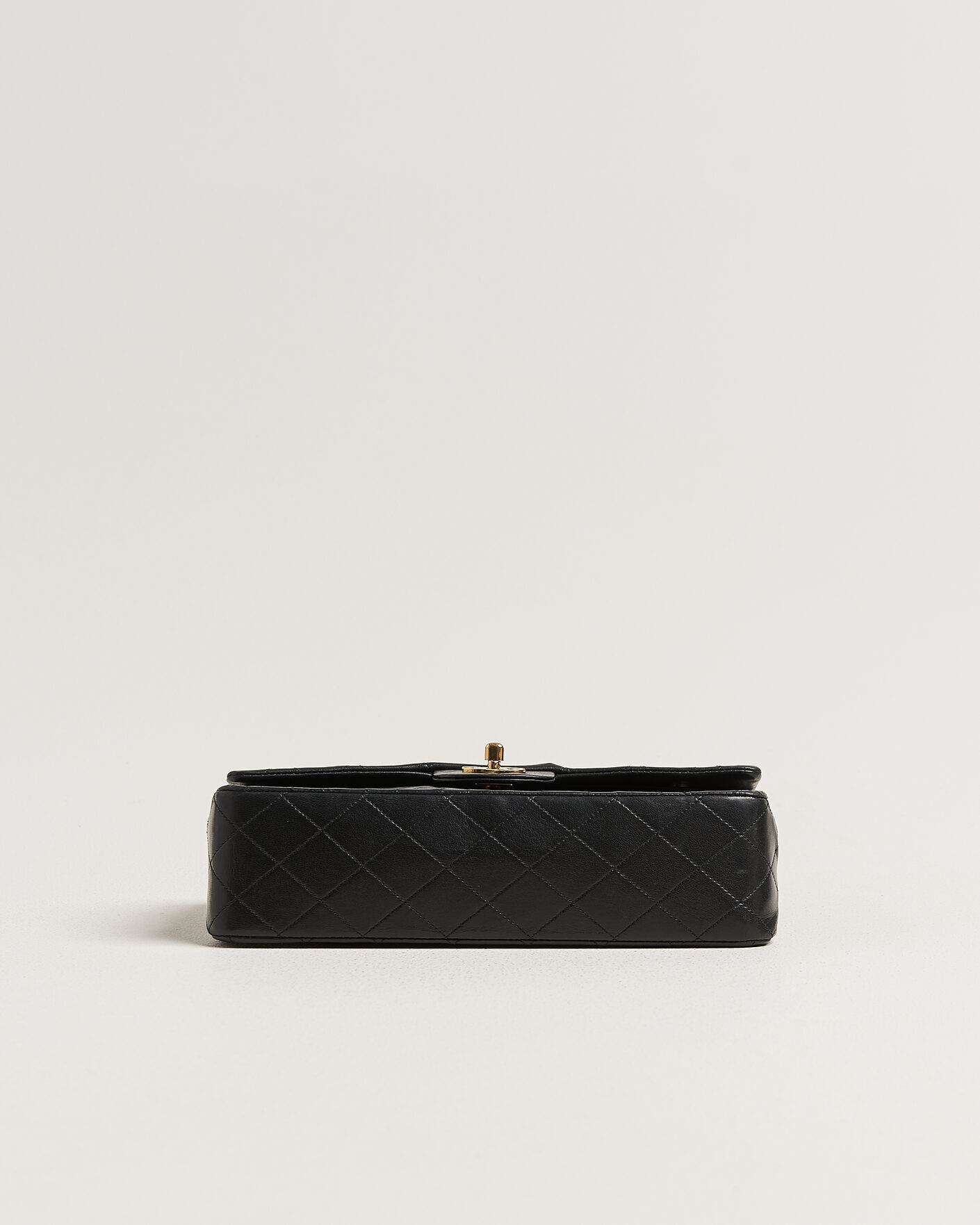 Uomini | Chanel Pre-Owned Classic Medium Double Flap Bag Lambskin Black | Chanel Pre-Owned | Classic Medium Double Flap Bag Lambskin Black