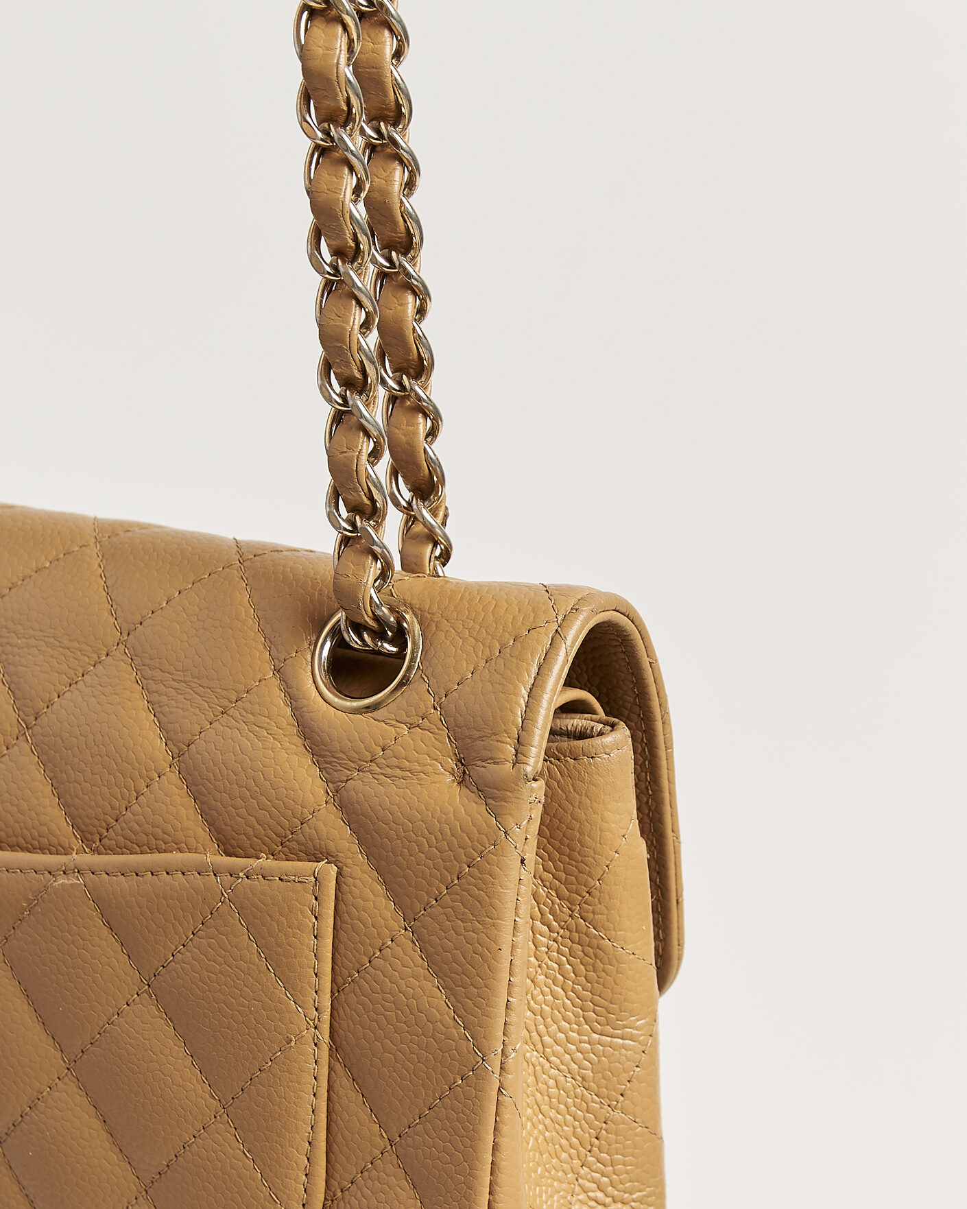 Uomini | Pre-Owned & Vintage Bags | Chanel Pre-Owned | Classic Small Double Flap Bag Caviar Leather Beige