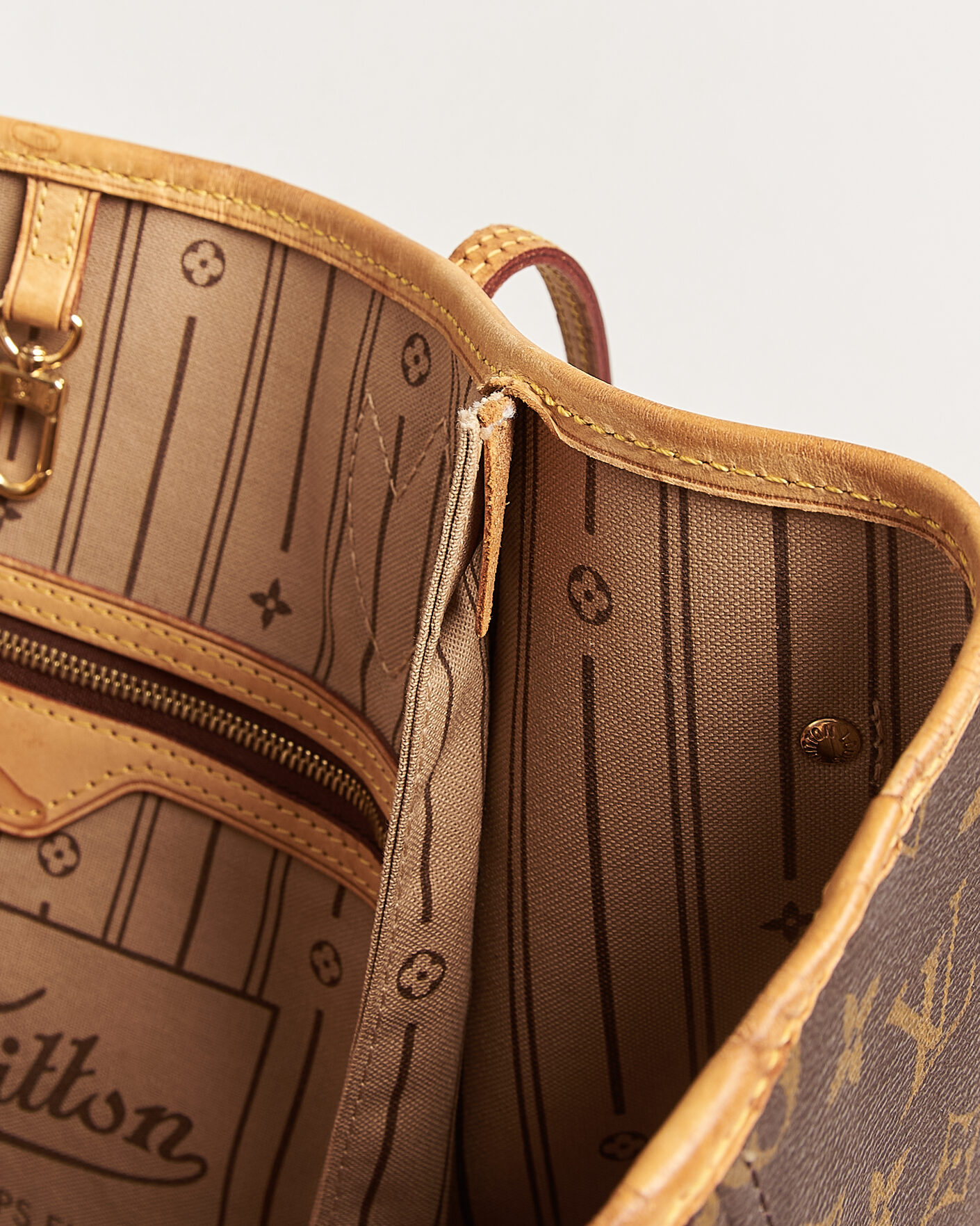 Uomini | Pre-Owned & Vintage Bags | Louis Vuitton Pre-Owned | Neverfull GM Monogram