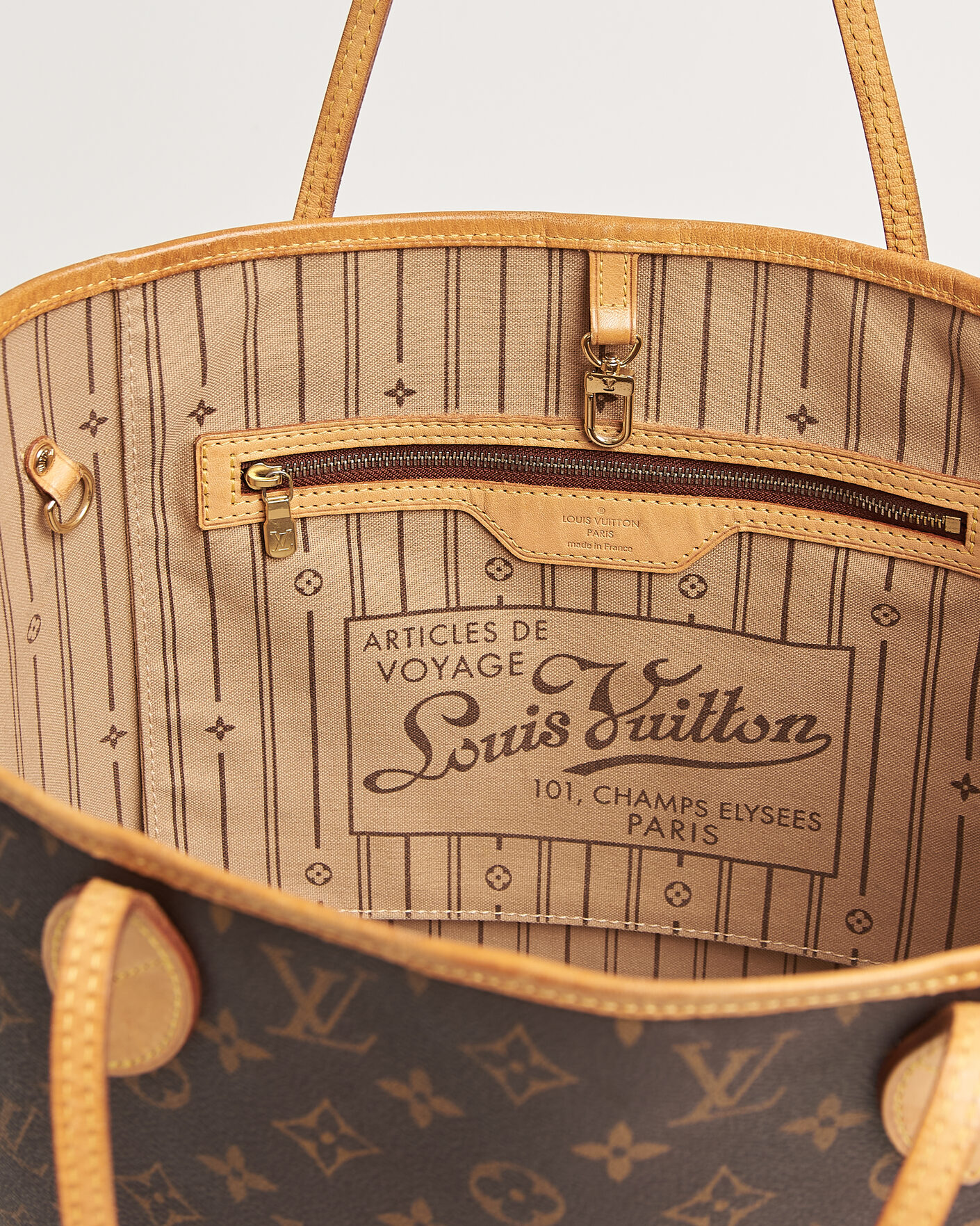 Uomini | Pre-Owned & Vintage Bags | Louis Vuitton Pre-Owned | Neverfull MM Monogram