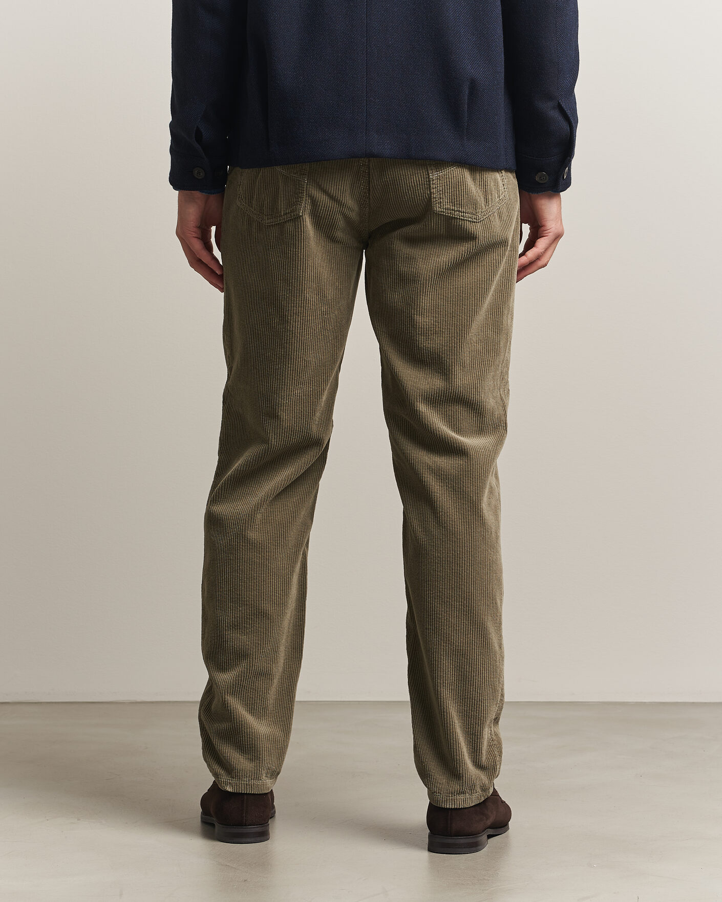 Uomini | Pantaloni | Brunello Cucinelli | Leisure Fit Corduroy 5-Pocket Pants Olive