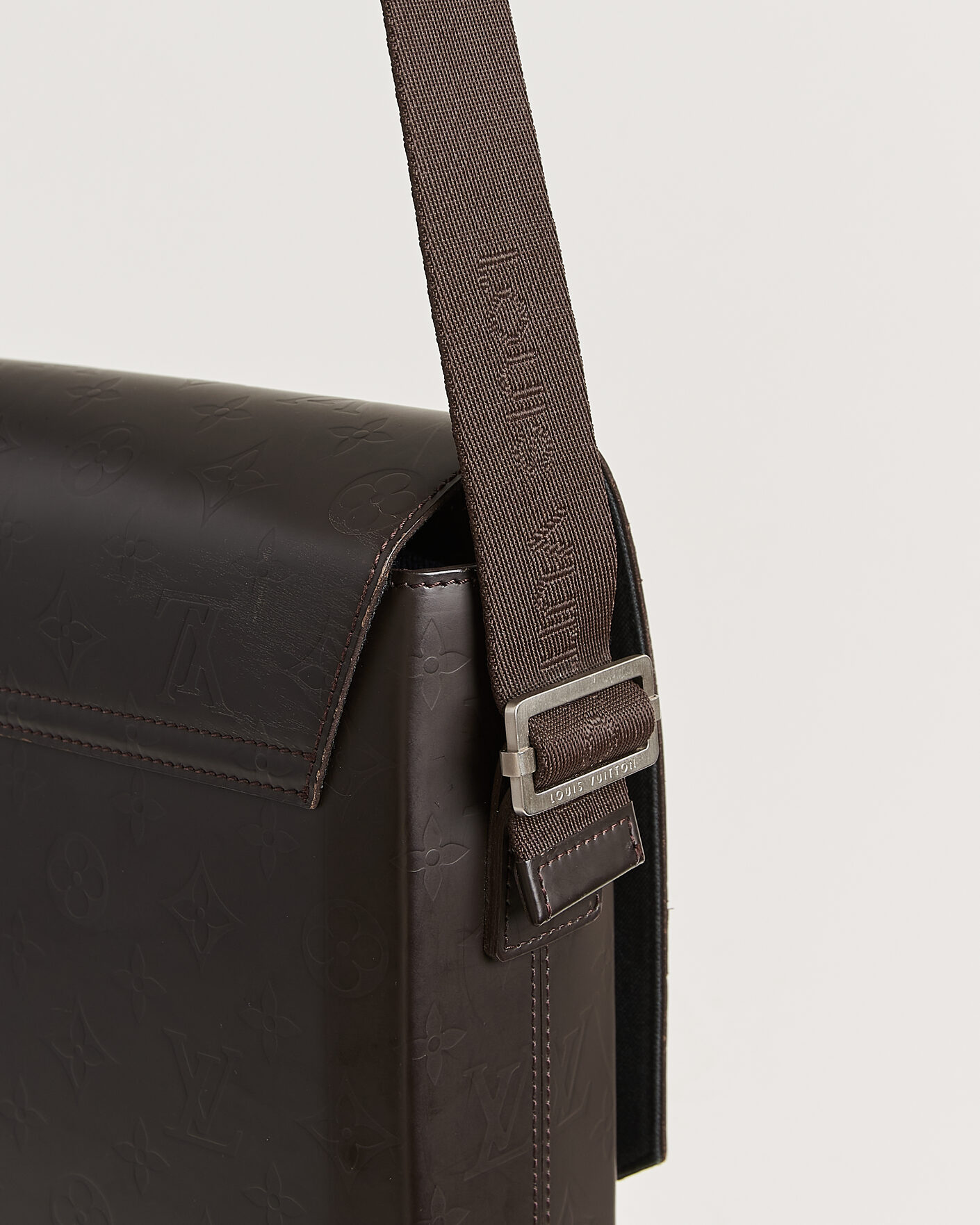 Uomini | Pre-Owned & Vintage Bags | Louis Vuitton Pre-Owned | Messenger Bag Monogram Glace Bobby Brown