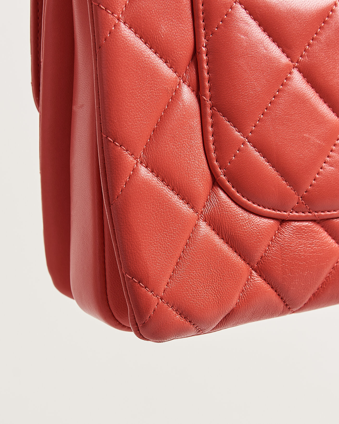 Uomini | Pre-Owned & Vintage Bags | Chanel Pre-Owned | Trendy CC Top Handle Bag Coral
