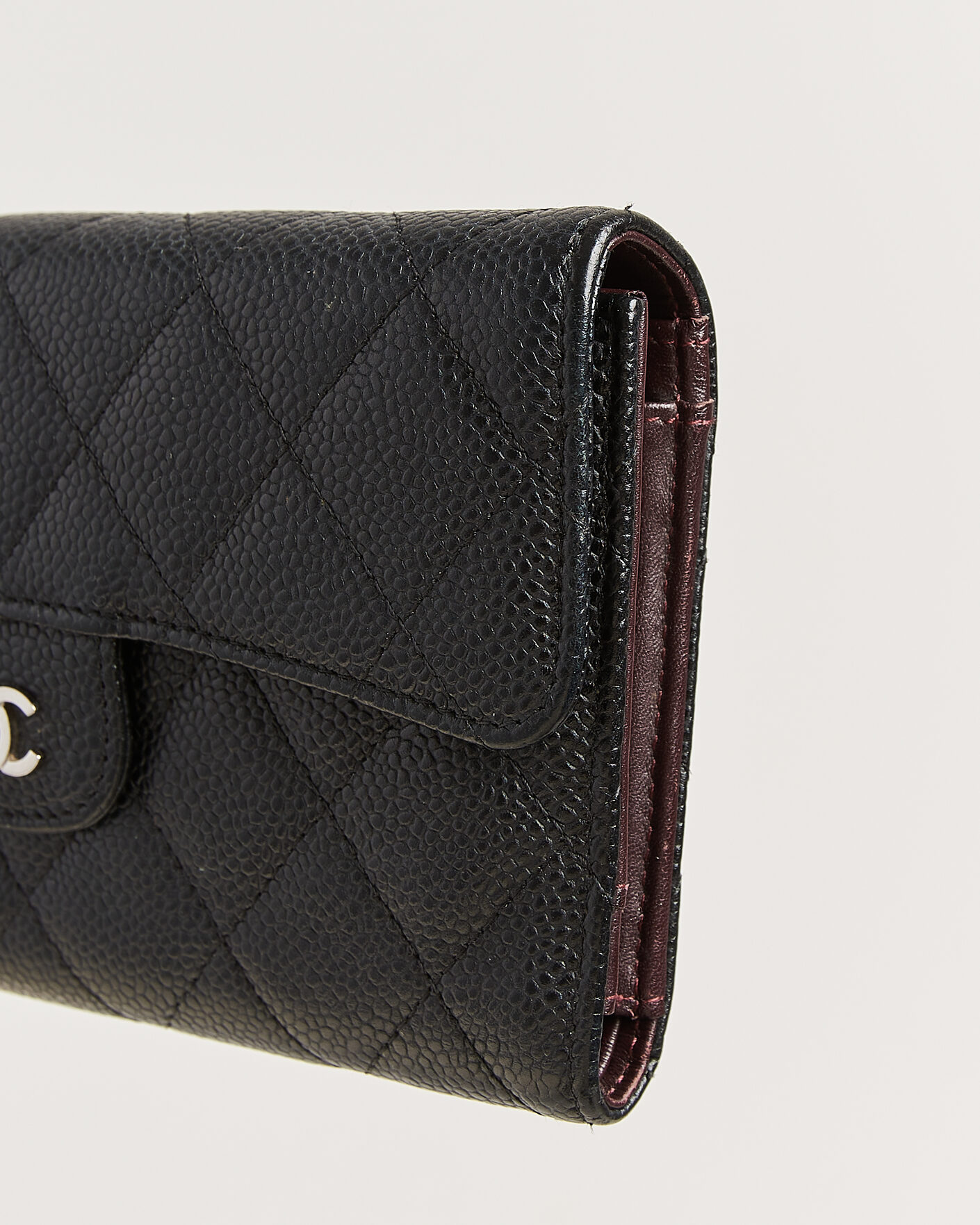 Uomini | Pre-Owned & Vintage Bags | Chanel Pre-Owned | Classic Trifold Flap Wallet Caviar Leather Black