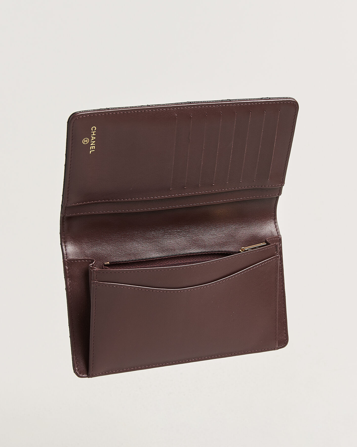Uomini | Pre-Owned & Vintage Bags | Chanel Pre-Owned | Classic Bifold Wallet Caviar Leather Black