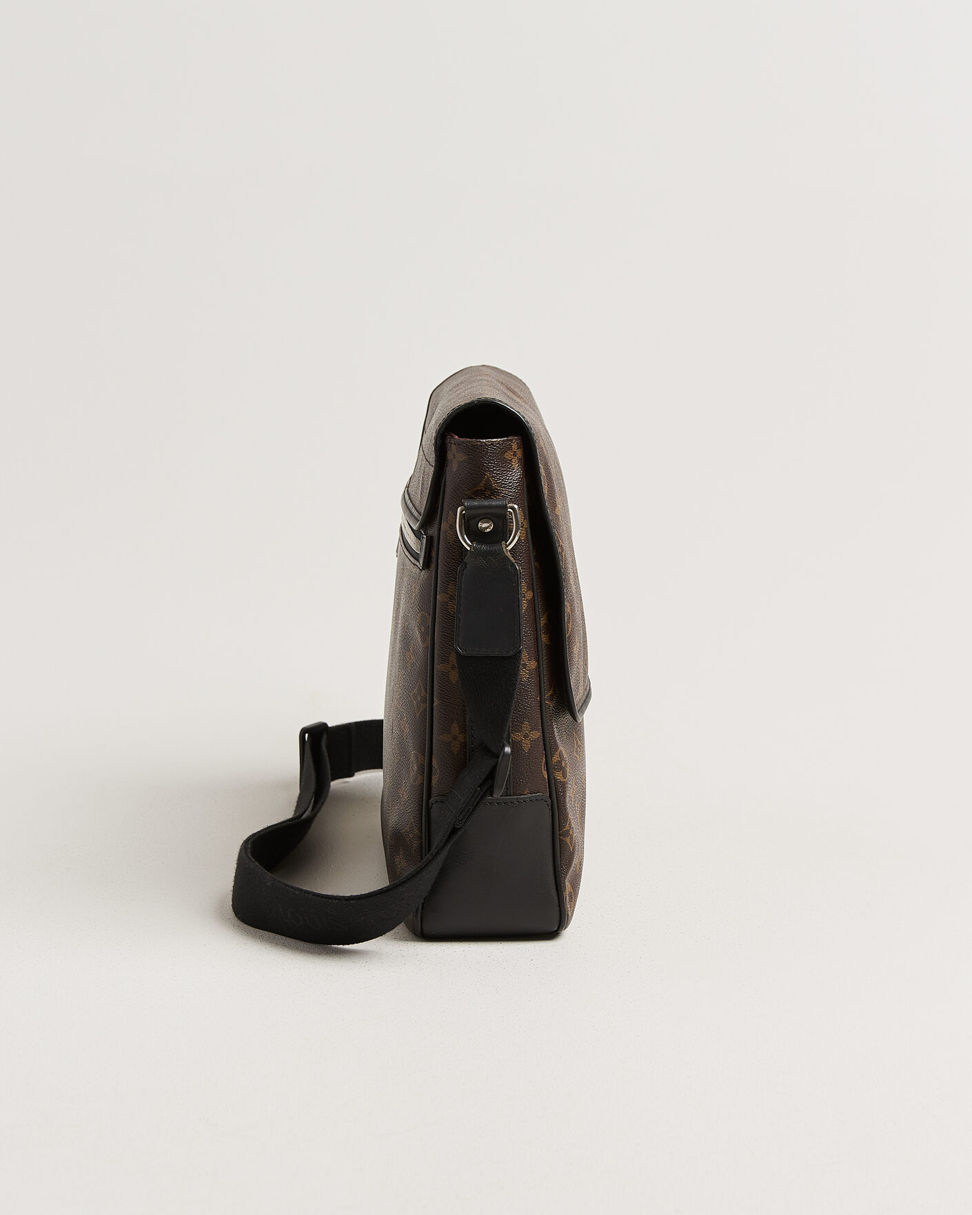 Uomini | Pre-Owned & Vintage Bags | Louis Vuitton Pre-Owned | Abbesses Messenger Bag Monogram Macassar