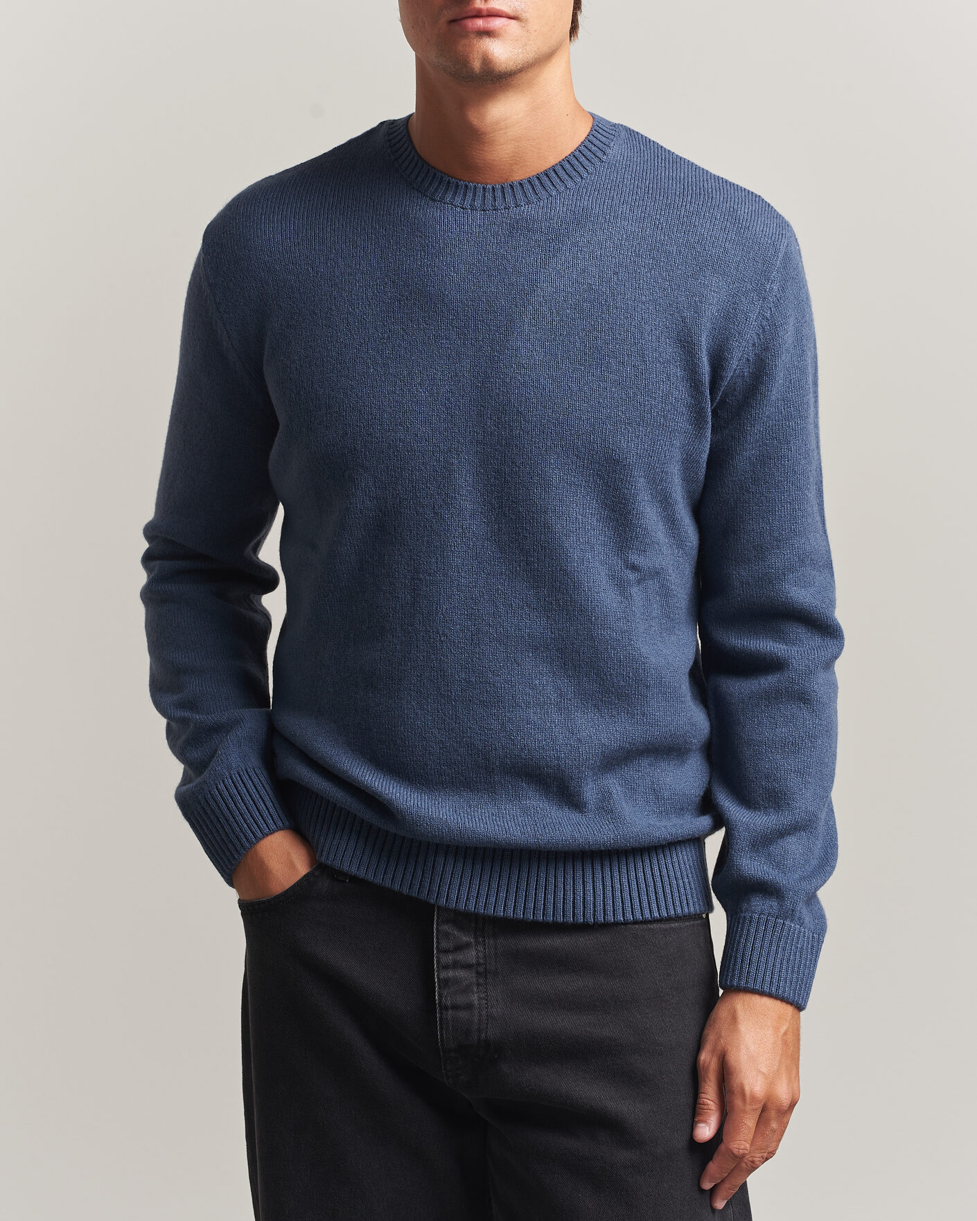 Uomini | Maglieria | Colorful Standard | Classic Merino Wool Crew Neck Petrol Blue