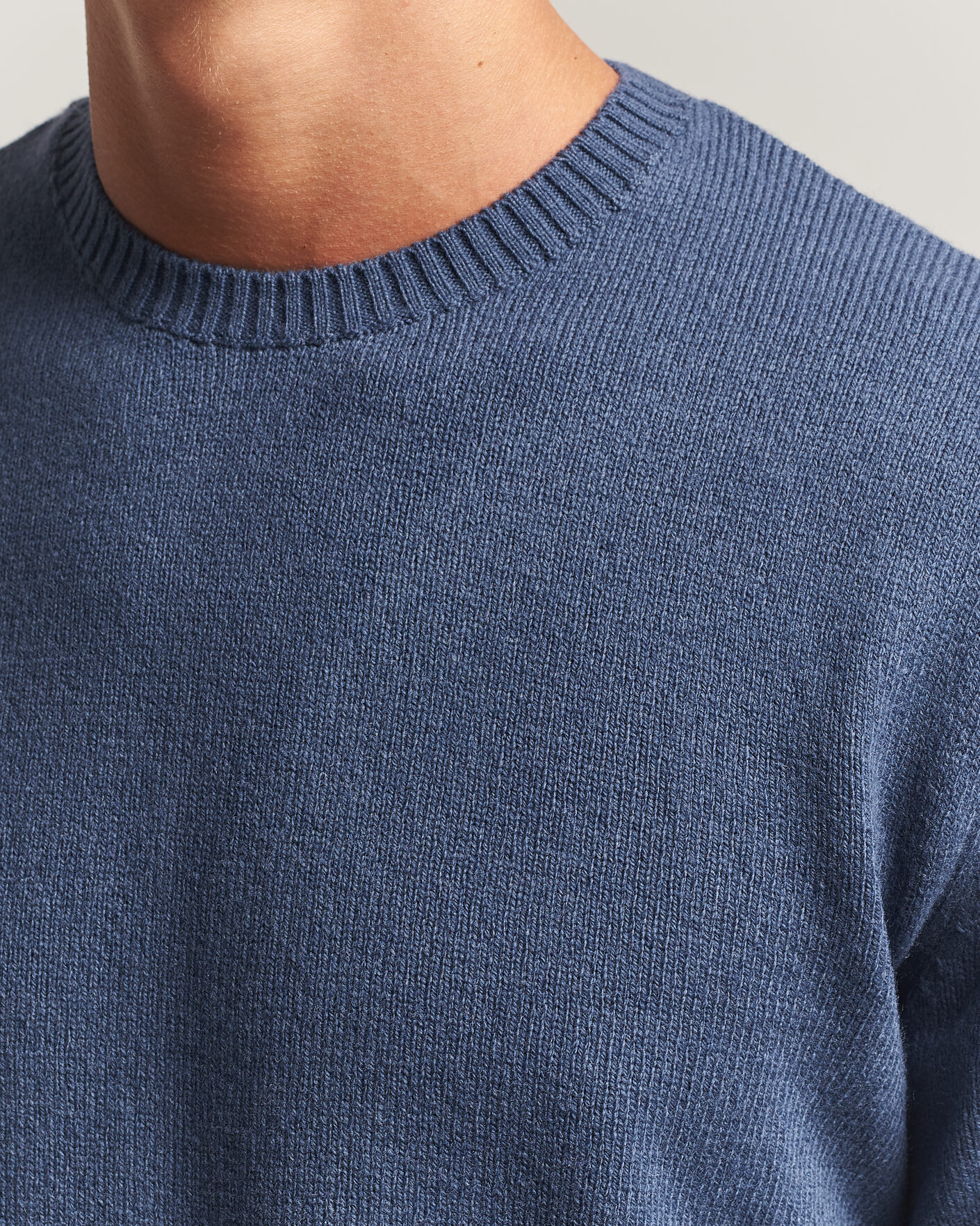 Uomini | Maglieria | Colorful Standard | Classic Merino Wool Crew Neck Petrol Blue
