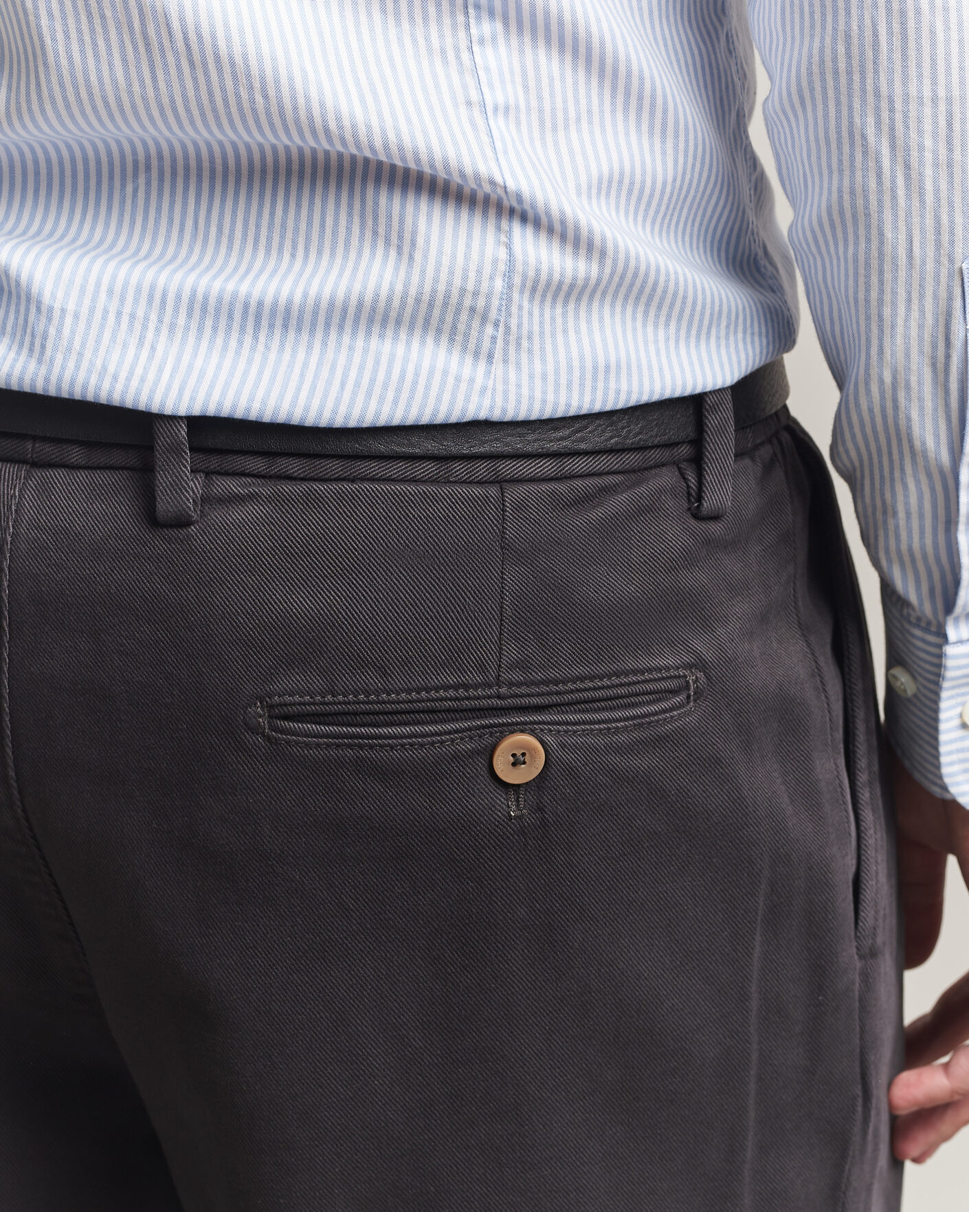 Uomini | Pantaloni | Briglia 1949 | Portobello Loose Fit Cotton Trousers Dark Grey