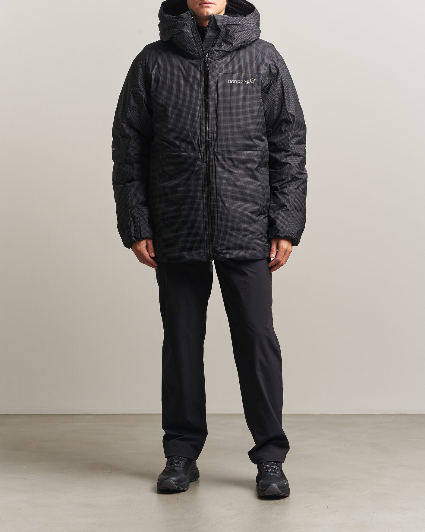 Uomini | Giacche | Norrøna | Trollveggen dri2 Down 800 Zip Hood Caviar Black