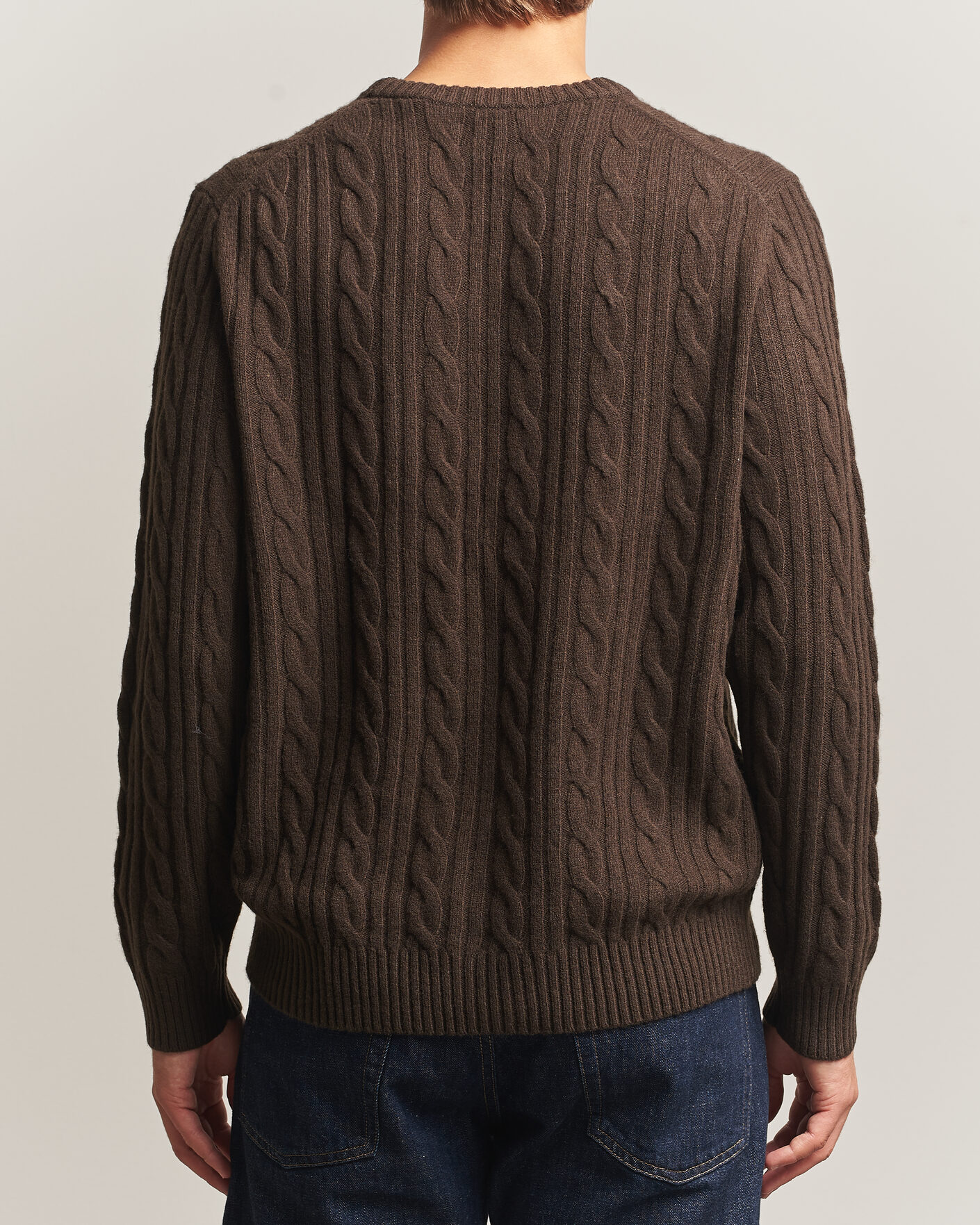 Uomini | Maglieria | Gant | Lambswool Cable Crew Neck Black Brown