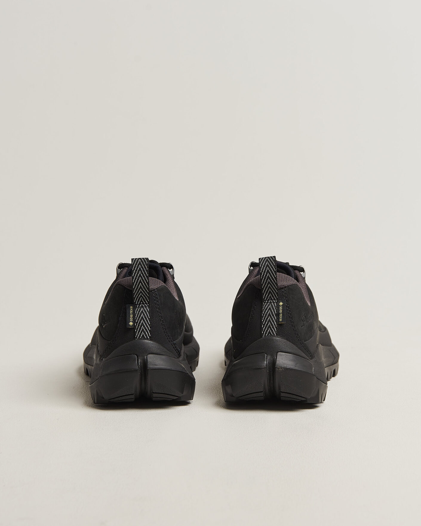 Uomini | Scarpe da trekking | Danner | MTN45 Nubuck GORE-TEX Trail Shoe Black