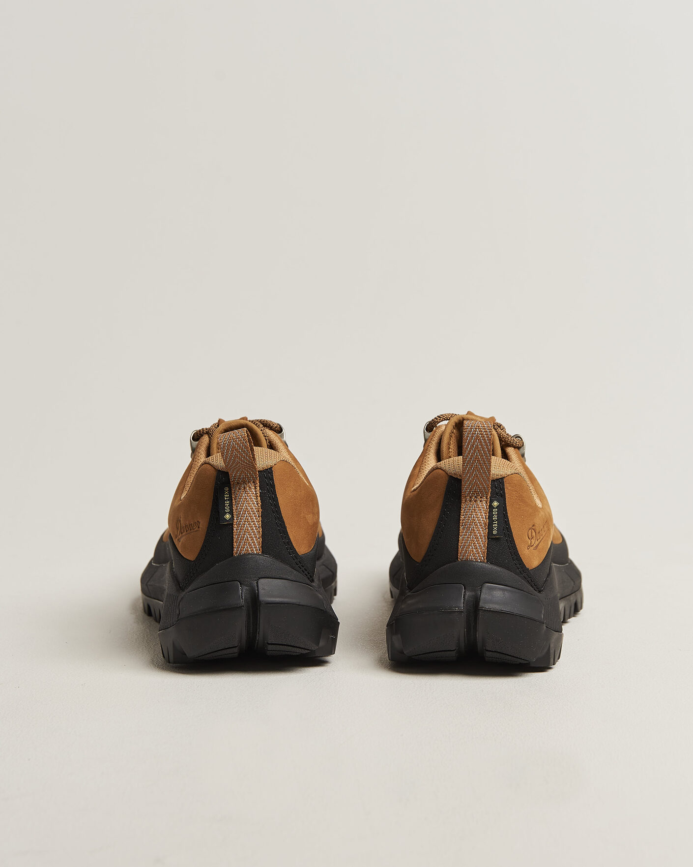 Uomini | Scarpe da trekking | Danner | MTN45 Nubuck GORE-TEX Trail Shoe Brown
