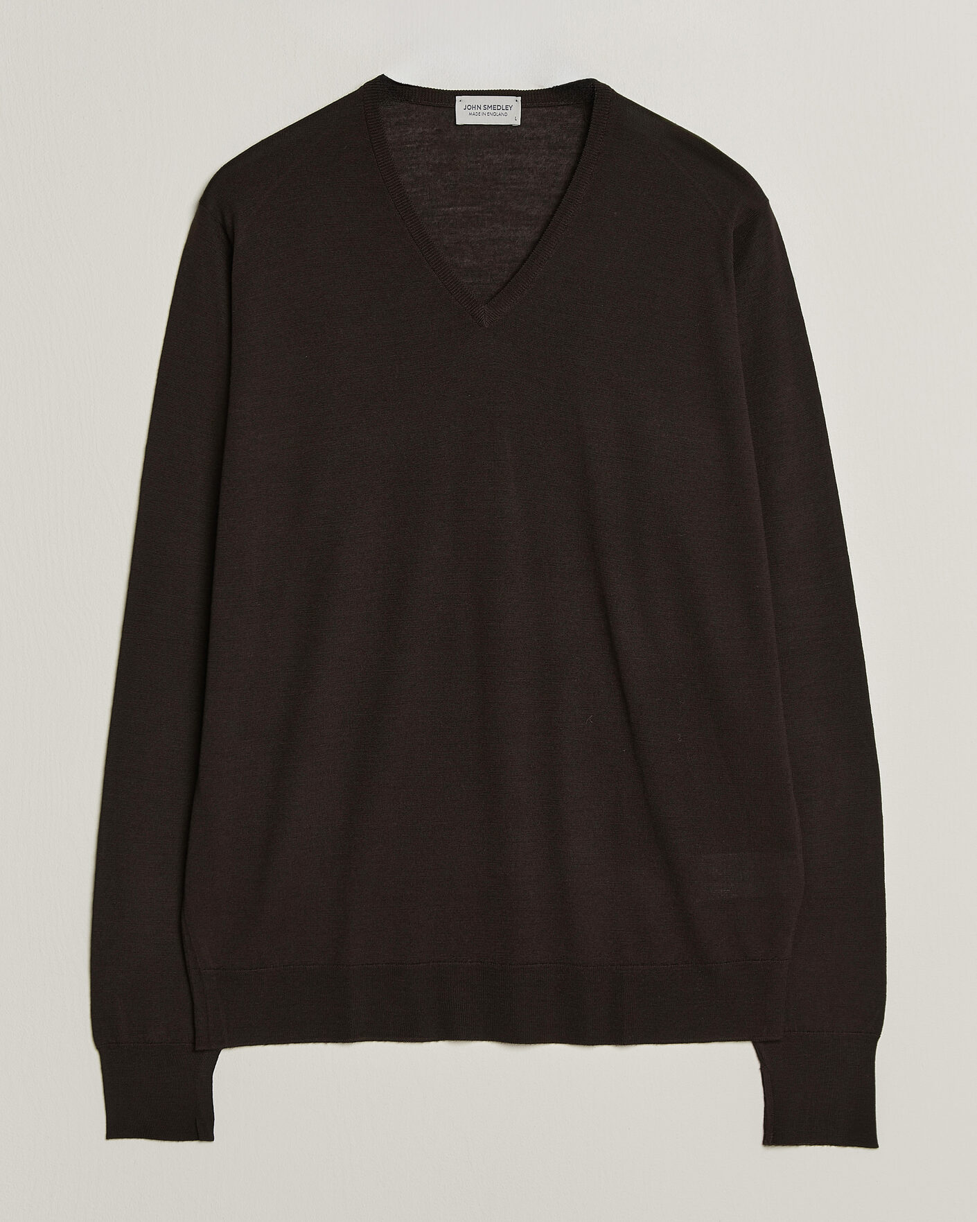 Uomini | Maglieria | John Smedley | Bobby Extra Fine Merino V-Neck Pullover Faulkner Brown
