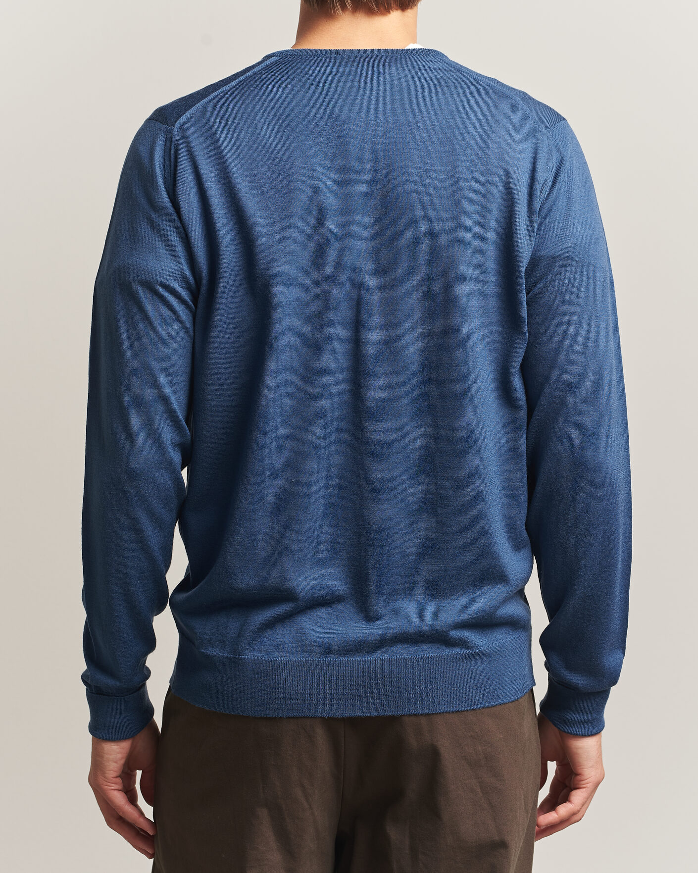 Uomini | Maglieria | John Smedley | Bobby Extra Fine Merino V-Neck Pullover Teal Firth