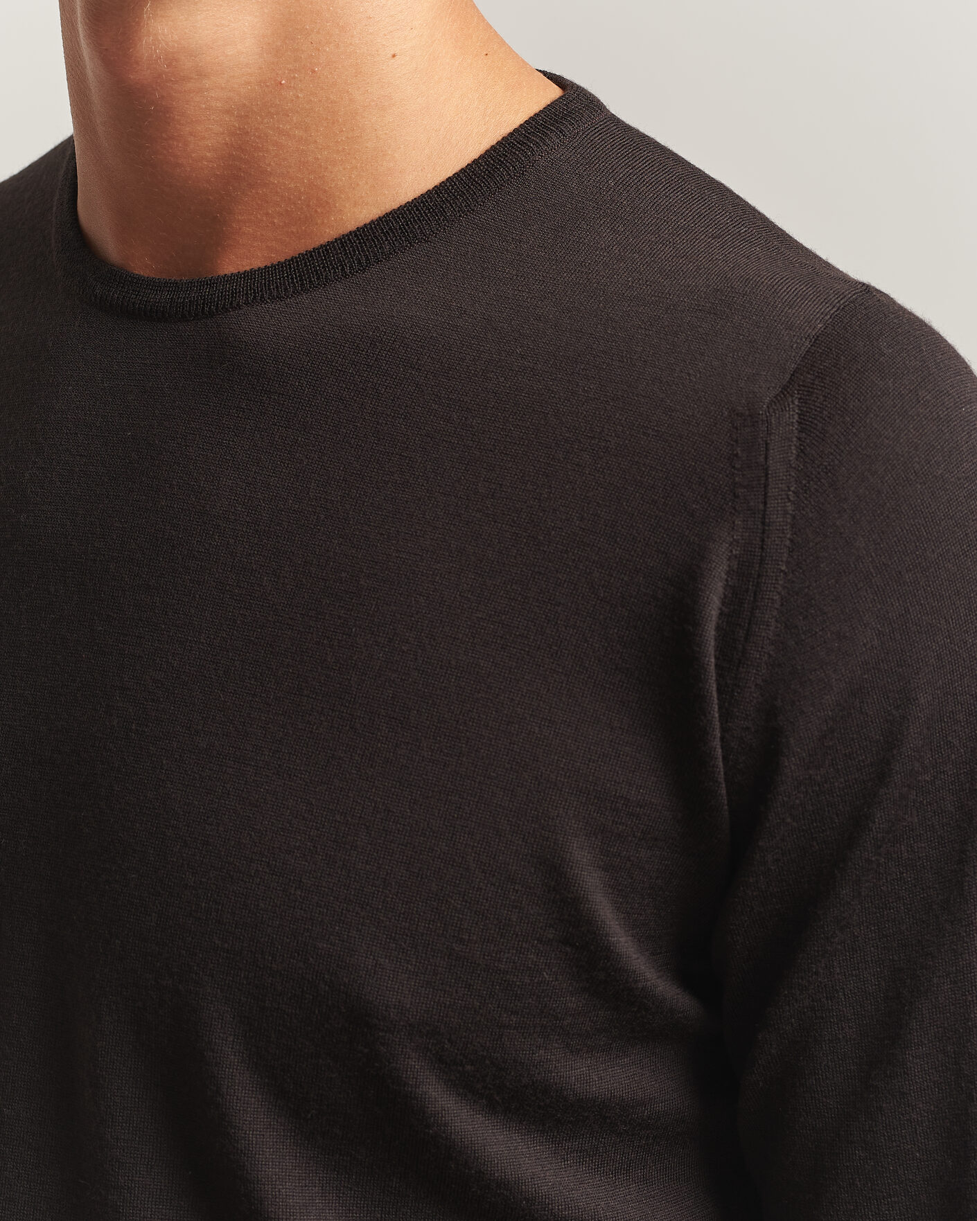Uomini | Maglieria | John Smedley | Lundy Extra Fine Merino Crew Neck Faulkner Brown