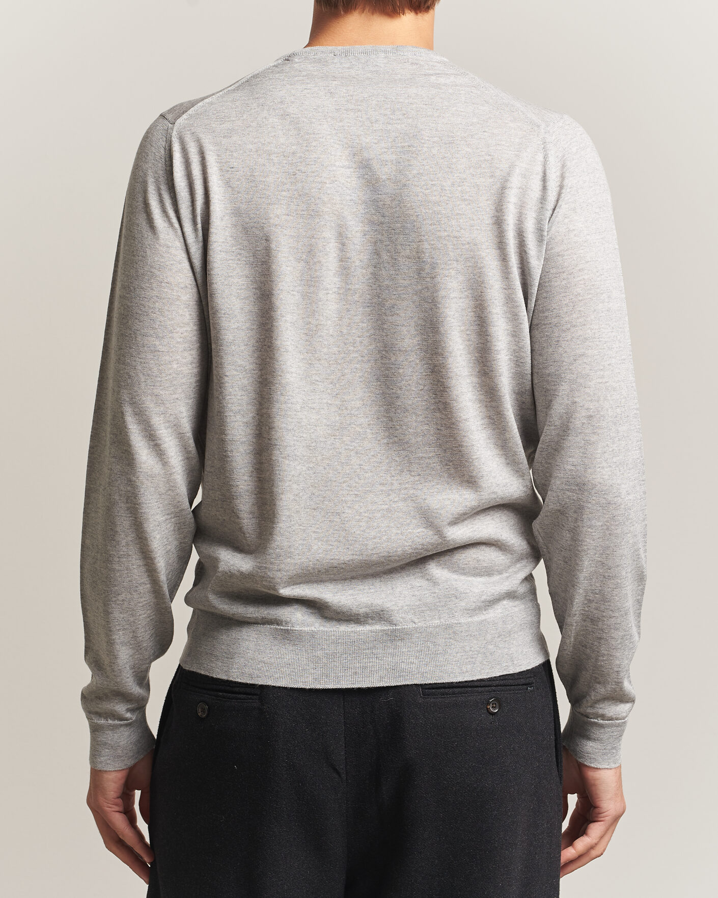 Uomini | Maglieria | John Smedley | Lundy Extra Fine Merino Crew Neck Nimbus Grey