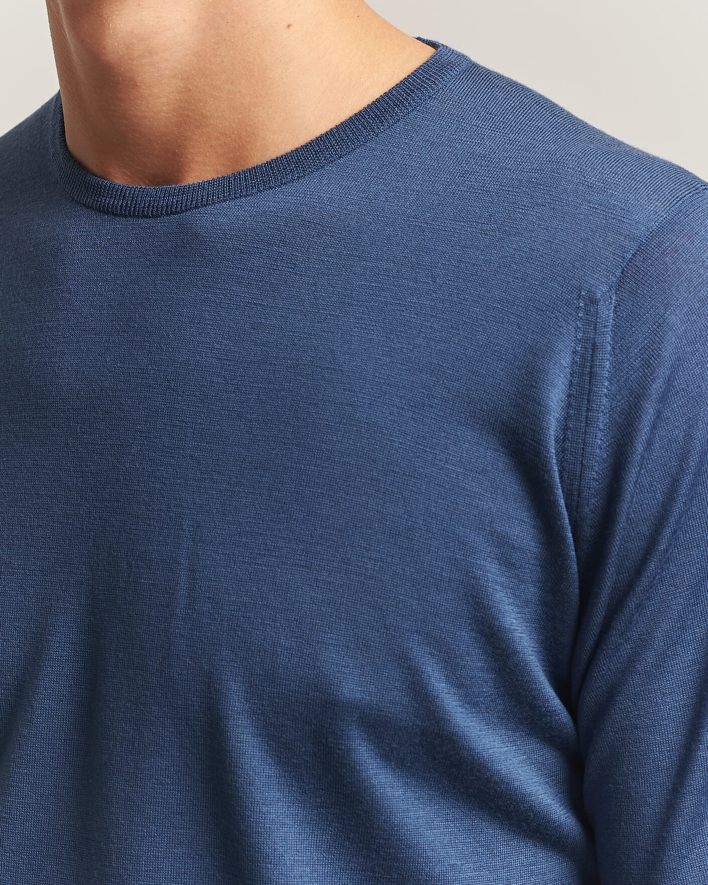 Uomini | Maglieria | John Smedley | Lundy Extra Fine Merino Crew Neck Teal Firth