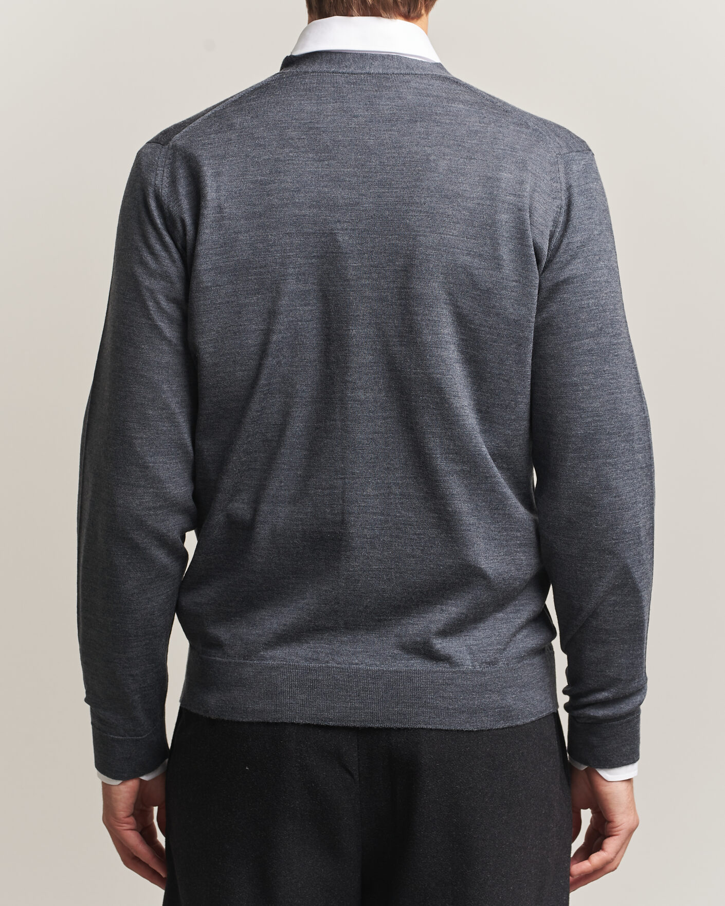 Uomini | Maglieria | John Smedley | Bradrick Extra Fine Merino Cardigan Charcoal