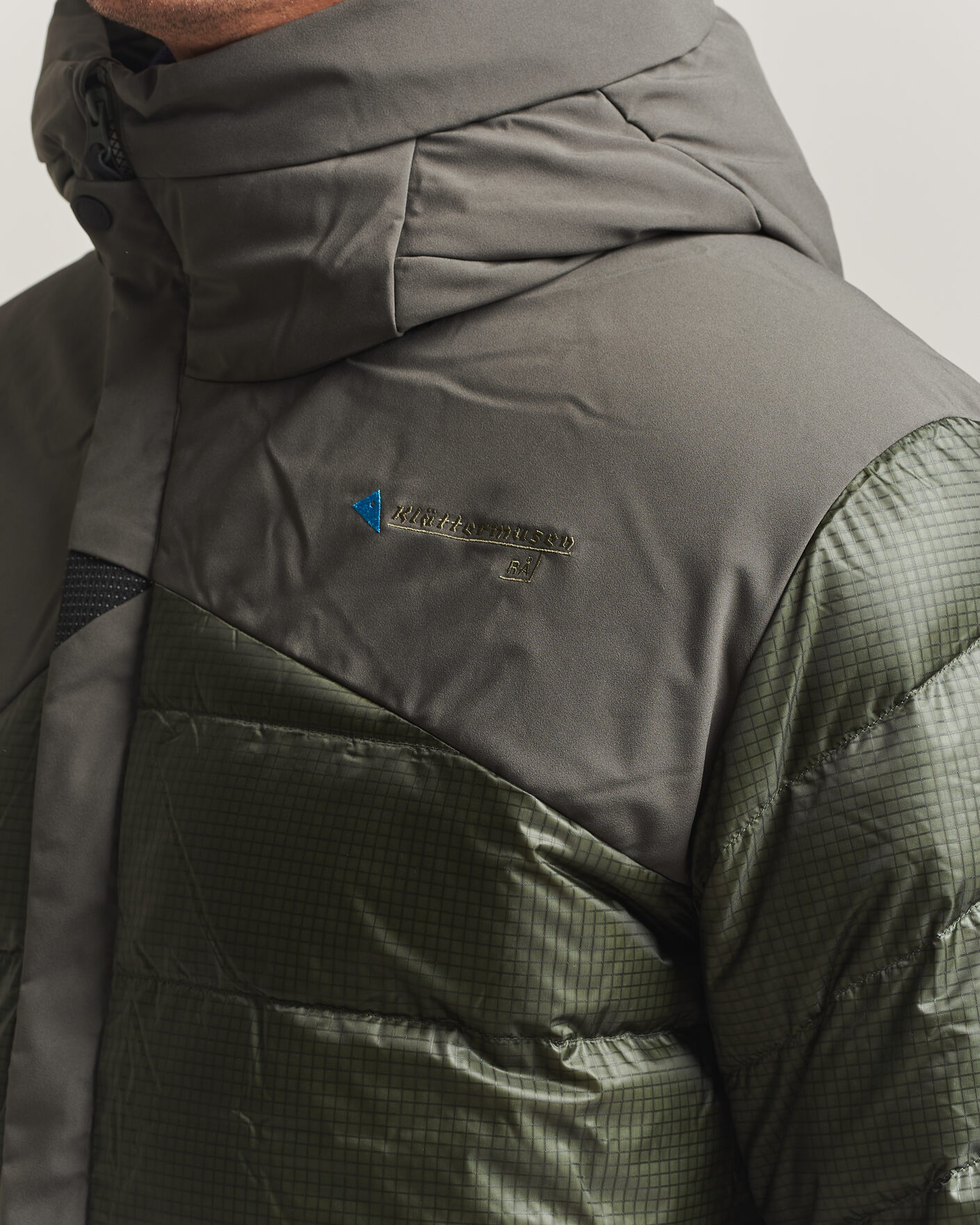 Uomini | Giacche | Klättermusen | Rå Hood Jacket Dusky Green