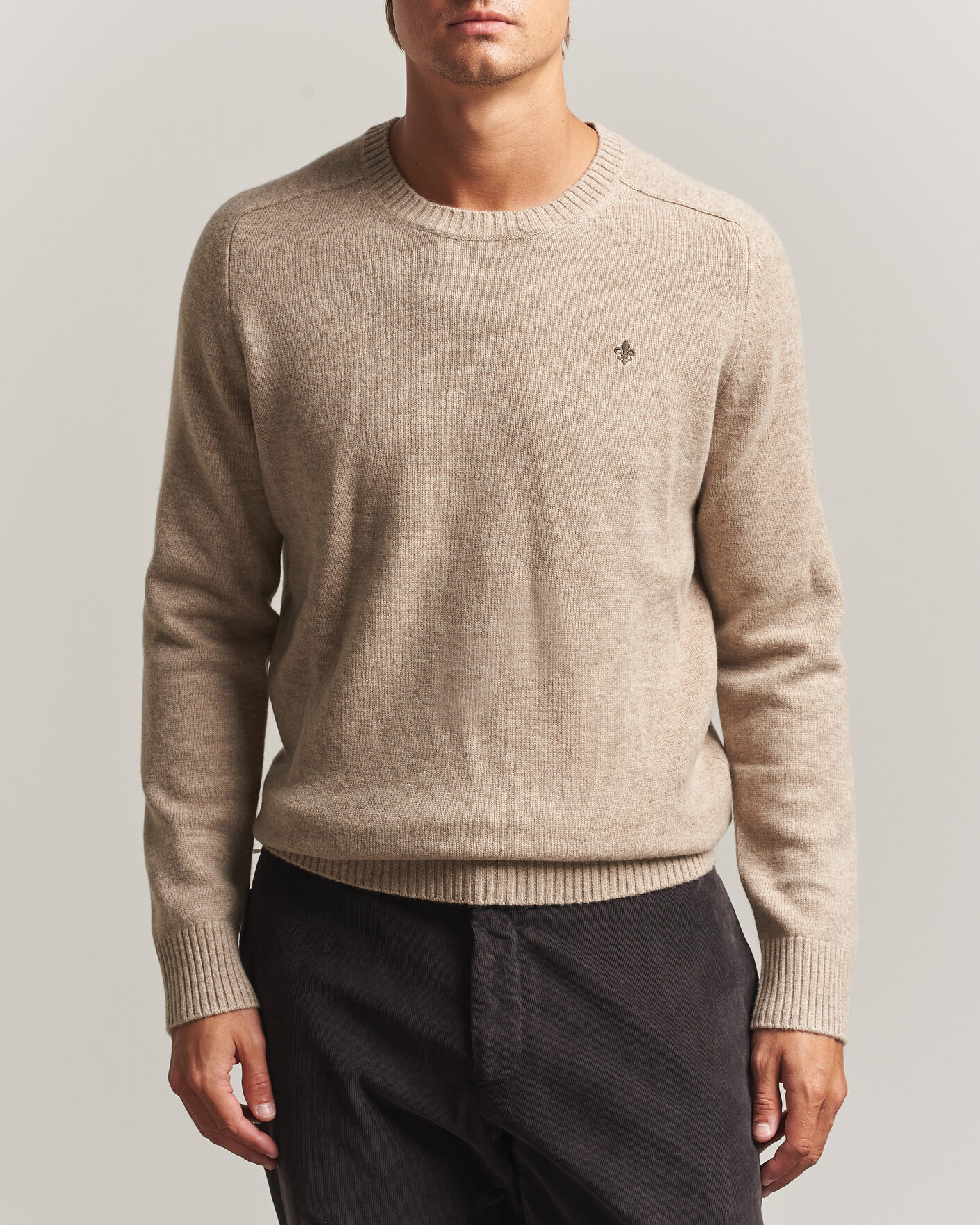 Uomini | Maglieria | Morris | Hertford Lambswool Crew Neck Khaki