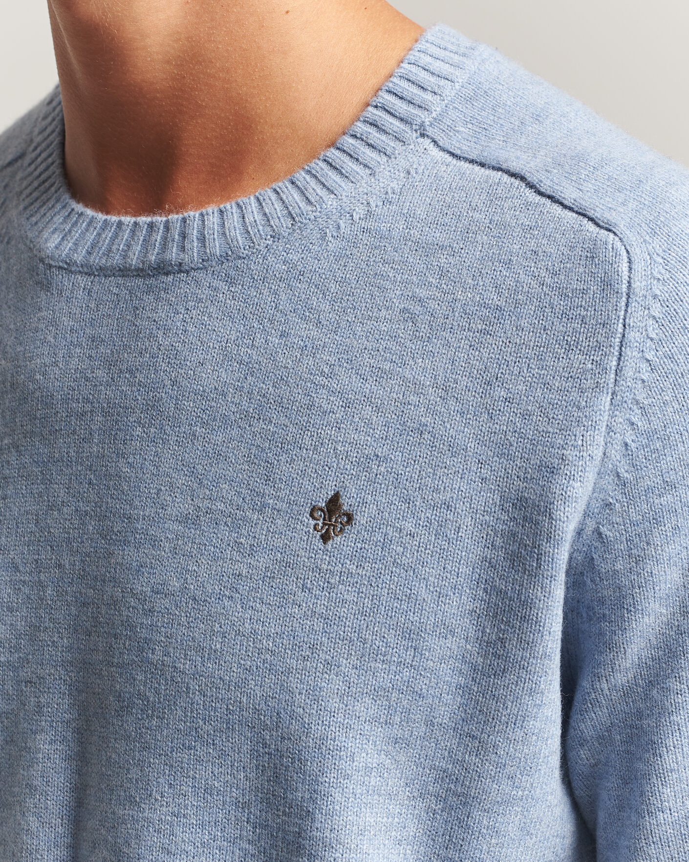 Uomini | Maglieria | Morris | Hertford Lambswool Crew Neck Blue