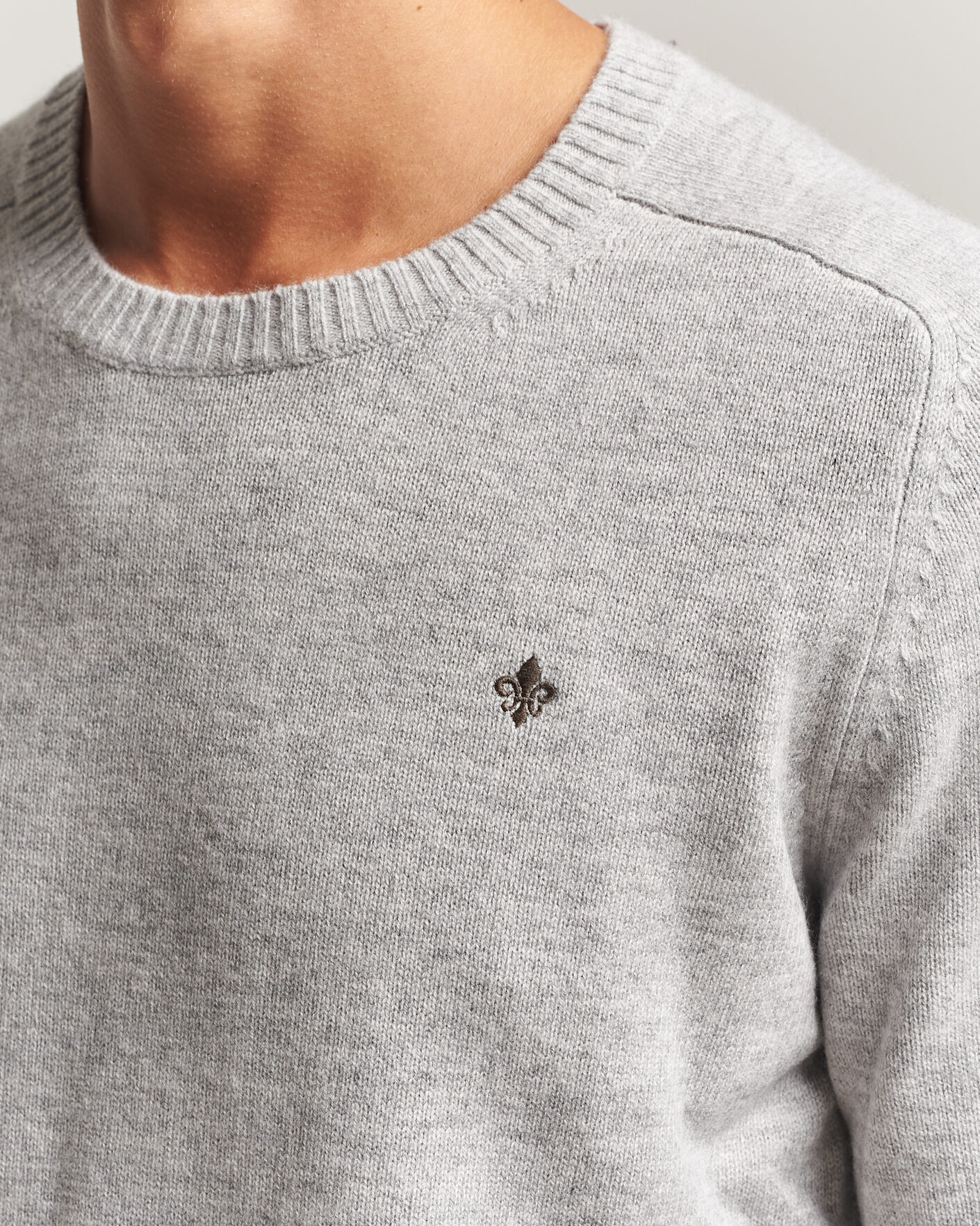 Uomini | Maglieria | Morris | Hertford Lambswool Crew Neck Grey