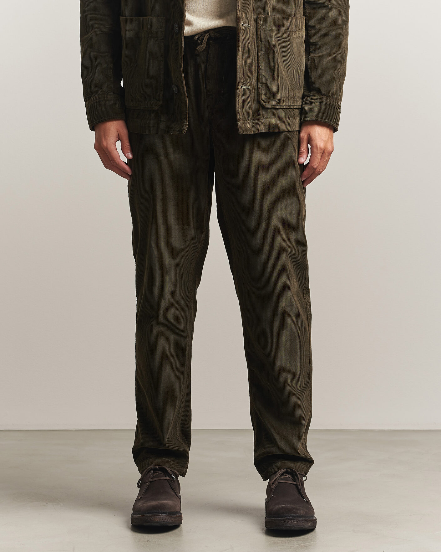 Uomini | Pantaloni | Morris | Fenix Cord Trousers Olive