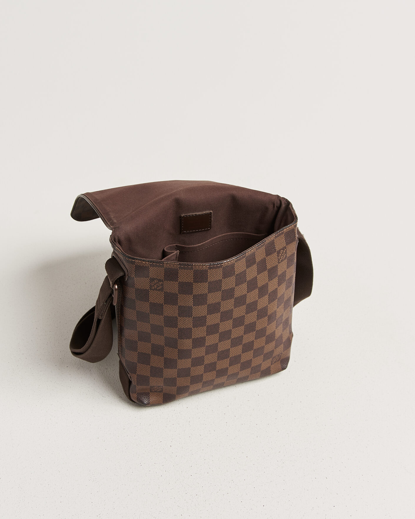 Uomini | Pre-Owned & Vintage Bags | Louis Vuitton Pre-Owned | Crossbody Shoulder Bag Damier Ebene