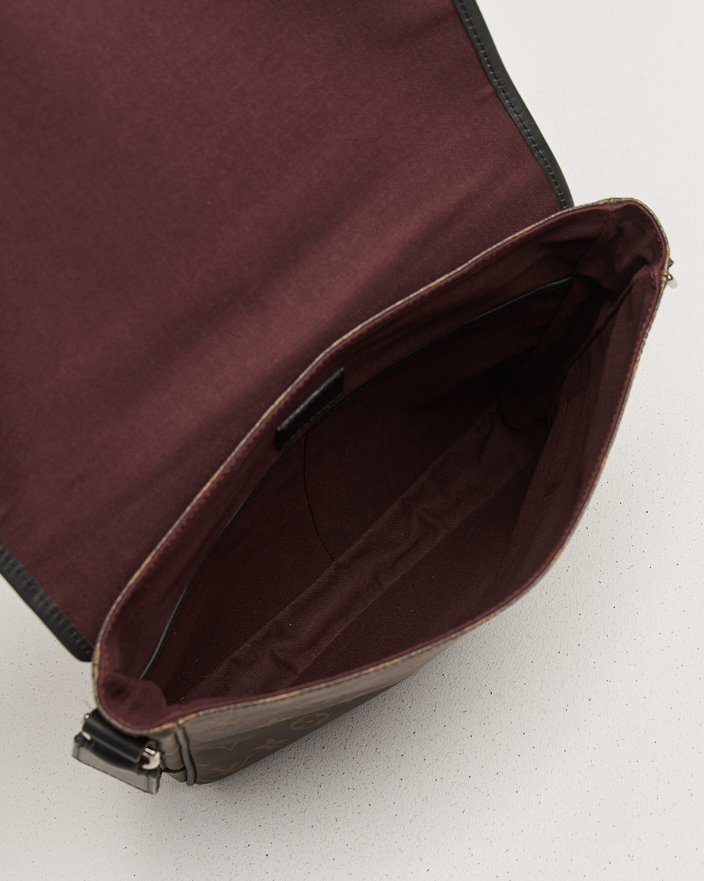 Uomini | Pre-Owned & Vintage Bags | Louis Vuitton Pre-Owned | Messenger Bag Monogram Macassar