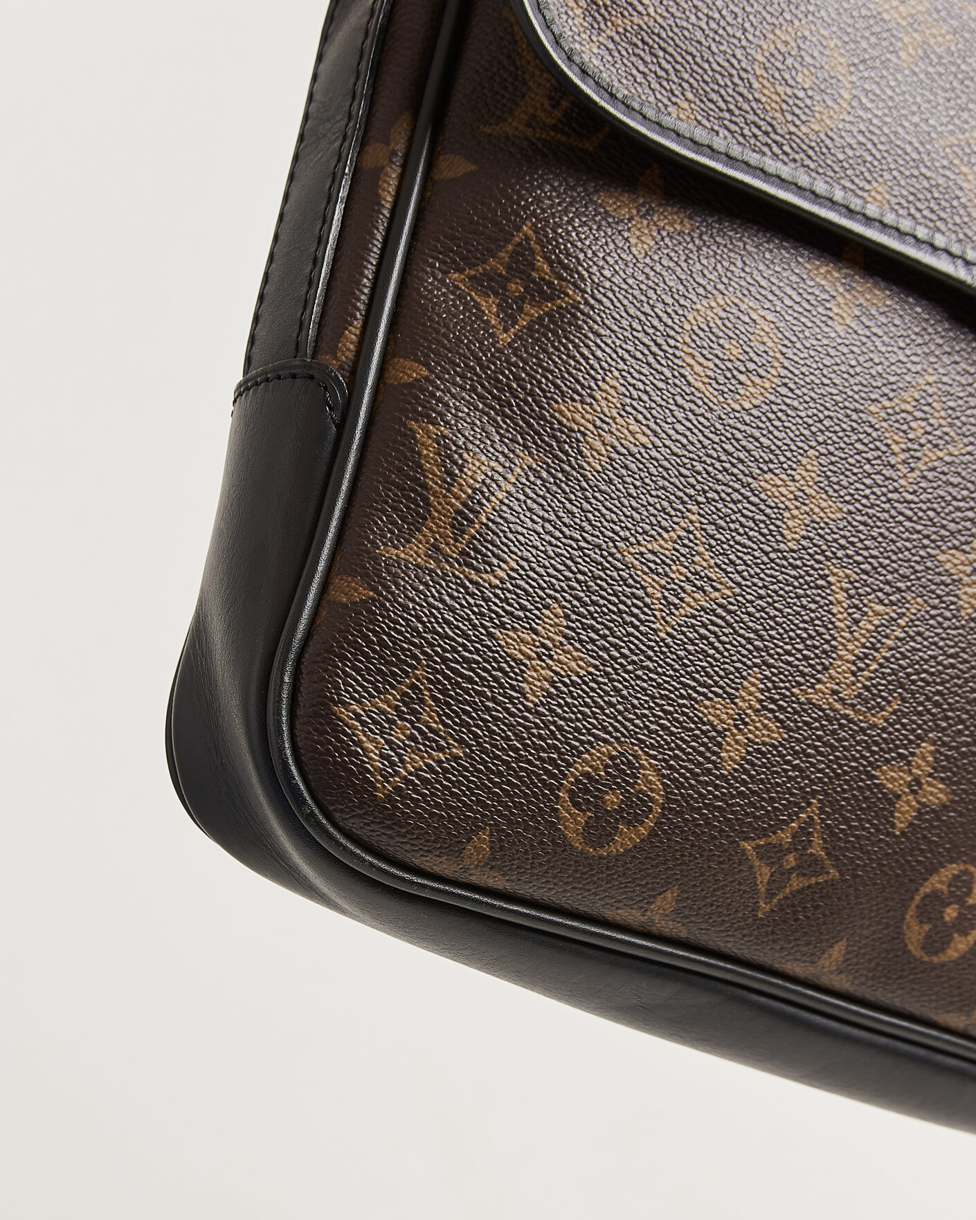 Uomini | Pre-Owned & Vintage Bags | Louis Vuitton Pre-Owned | Messenger Bag Monogram Macassar