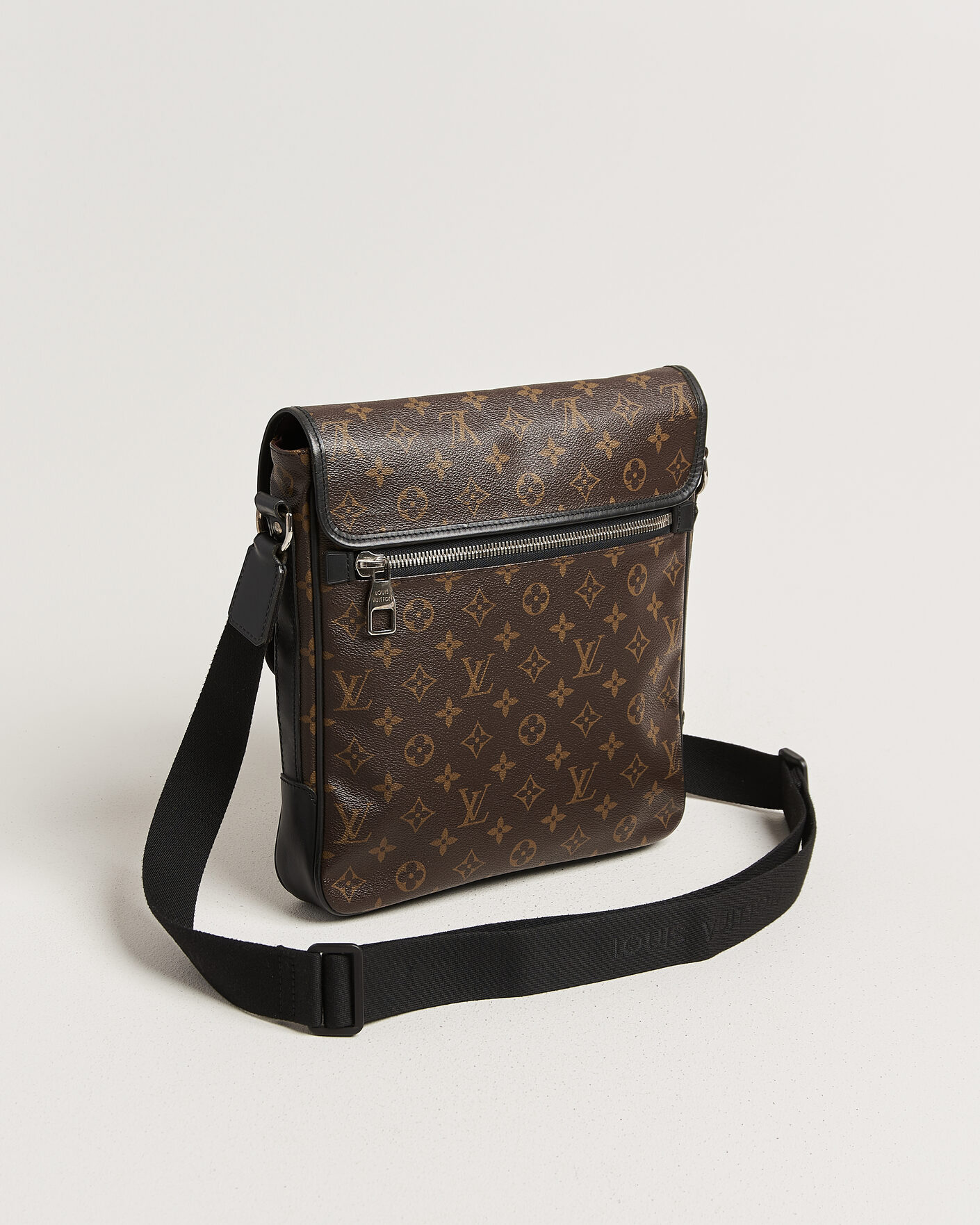 Uomini | Pre-Owned & Vintage Bags | Louis Vuitton Pre-Owned | Messenger Bag Monogram Macassar