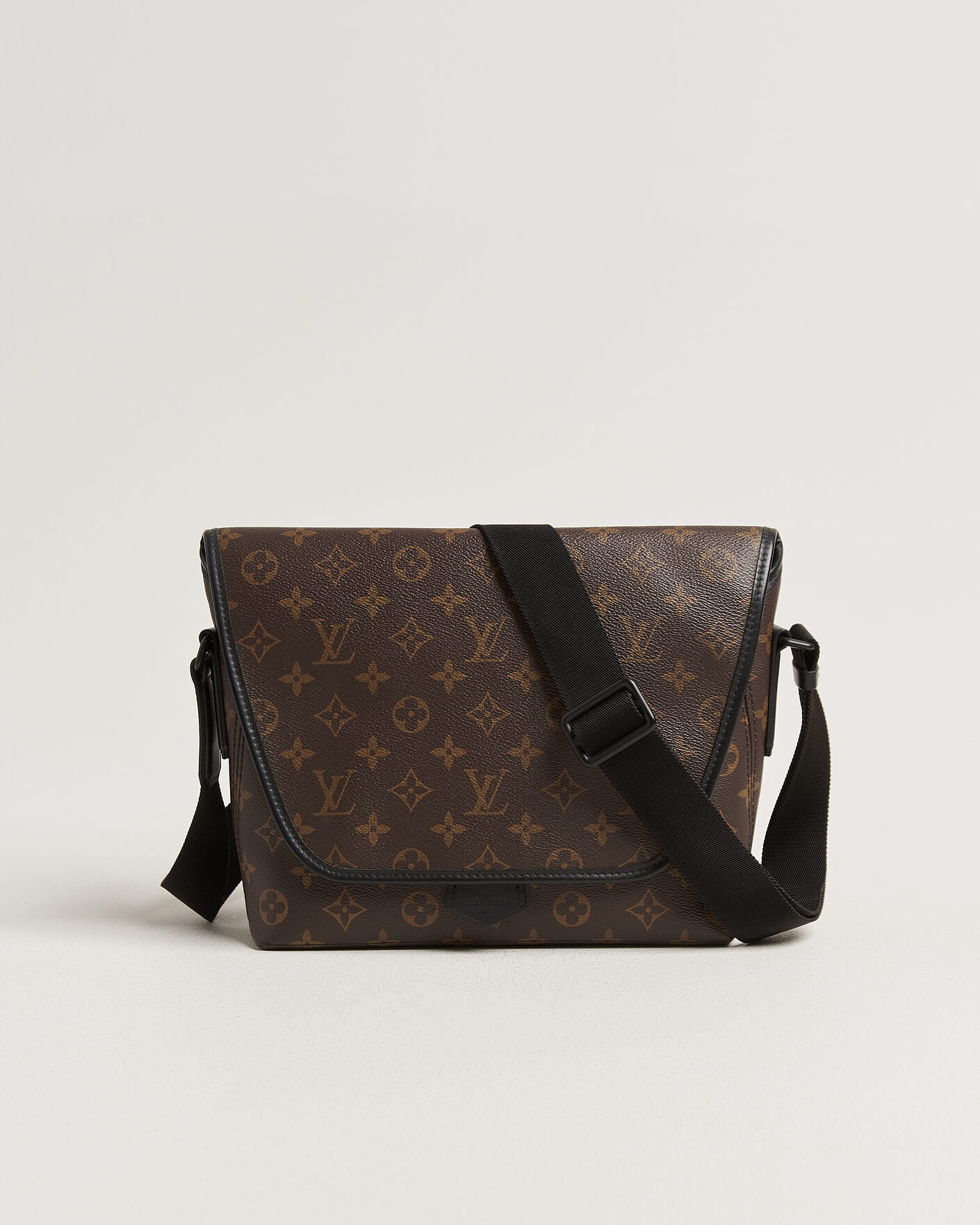 Uomini | Pre-Owned & Vintage Bags | Louis Vuitton Pre-Owned | Messenger Bag Monogram Macassar