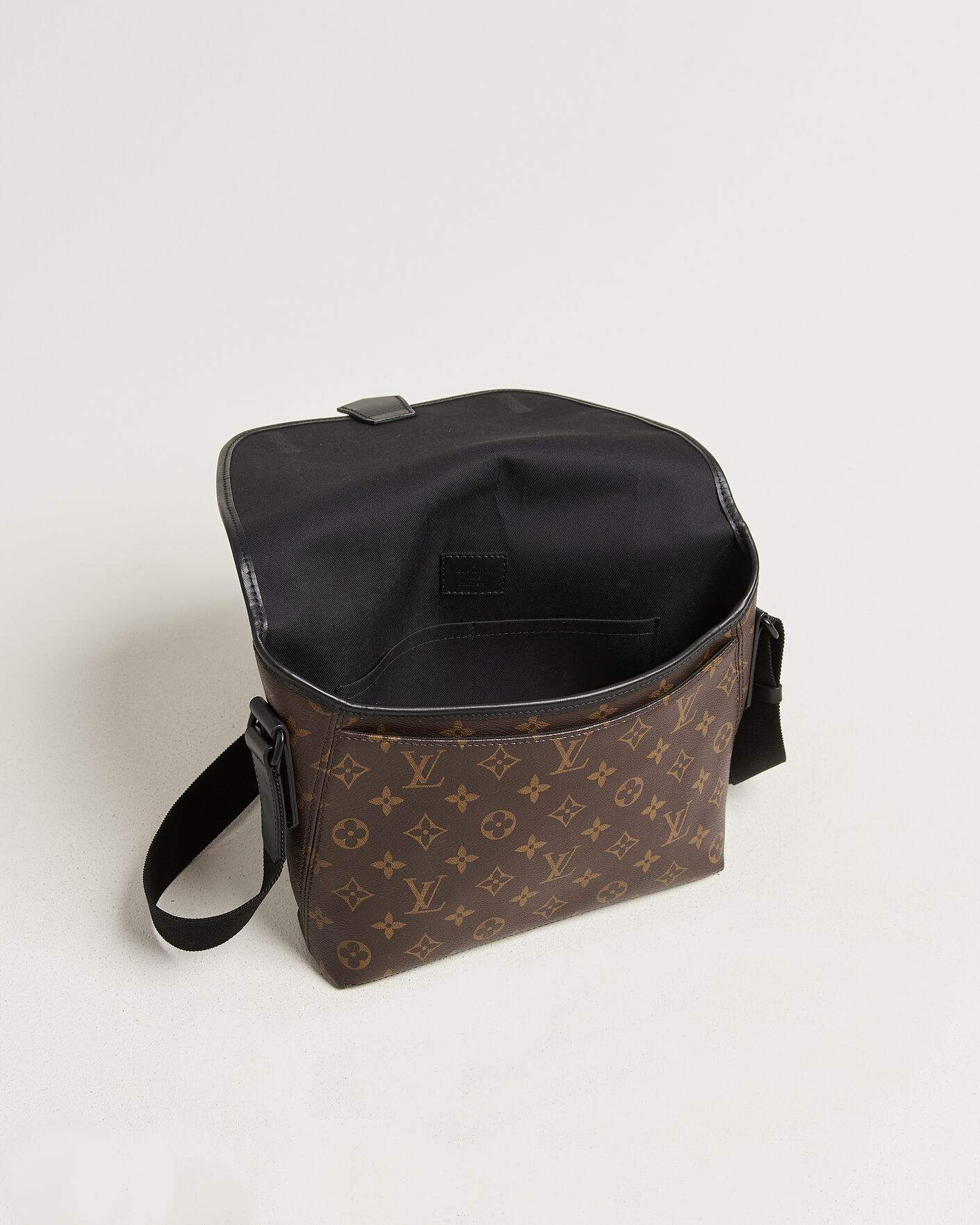 Uomini | Pre-Owned & Vintage Bags | Louis Vuitton Pre-Owned | Messenger Bag Monogram Macassar