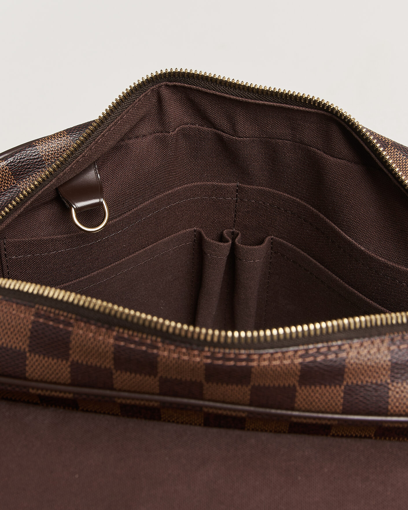 Uomini | Pre-Owned & Vintage Bags | Louis Vuitton Pre-Owned | Messenger Bag Damier Ebene