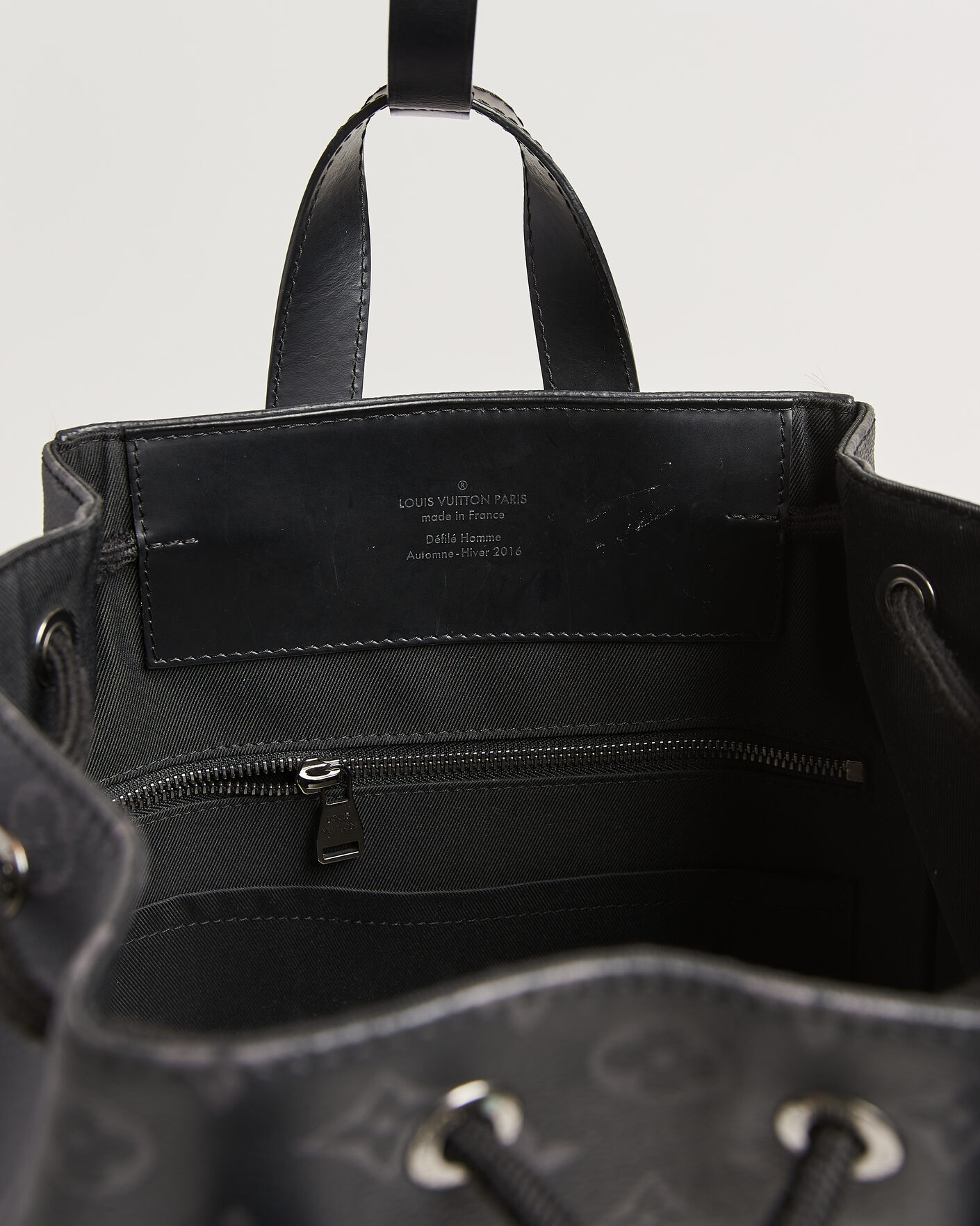 Uomini | Pre-Owned & Vintage Bags | Louis Vuitton Pre-Owned | Explorer Backpack Monogram Eclipse