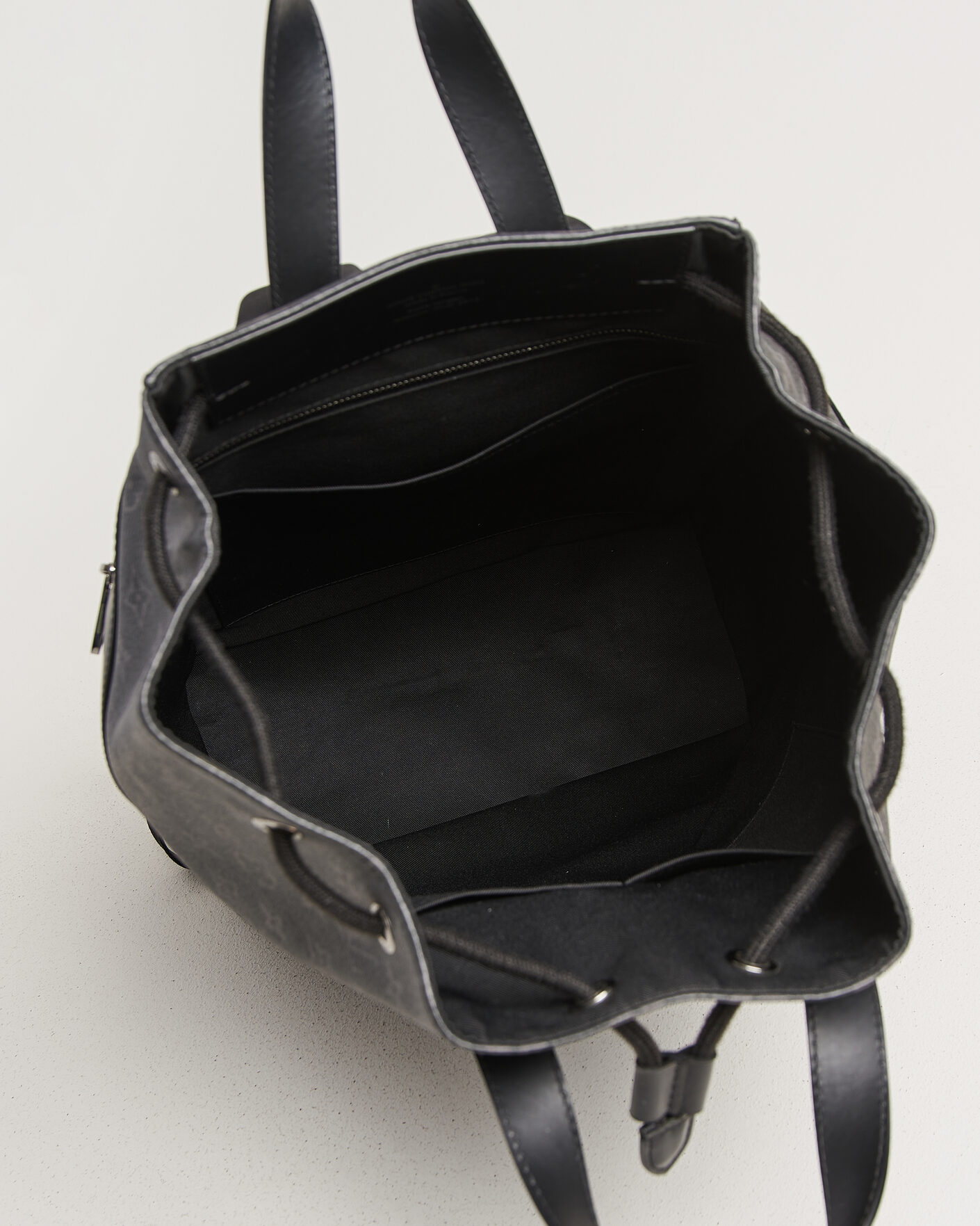 Uomini | Pre-Owned & Vintage Bags | Louis Vuitton Pre-Owned | Explorer Backpack Monogram Eclipse