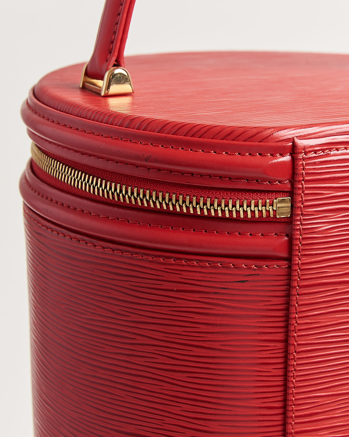 Uomini | Pre-Owned & Vintage Bags | Louis Vuitton Pre-Owned | Cannes Vanity Case Epi Leather Red