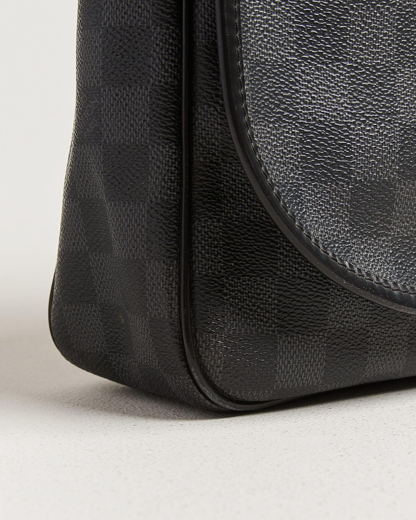 Uomini | Pre-Owned & Vintage Bags | Louis Vuitton Pre-Owned | Daniel MM Shoulder Bag Damier Graphite
