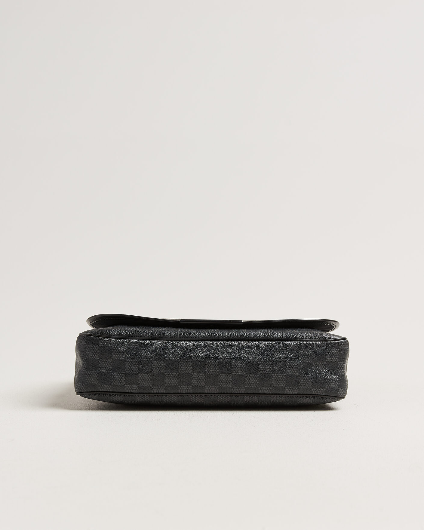 Uomini | Pre-Owned & Vintage Bags | Louis Vuitton Pre-Owned | Daniel MM Shoulder Bag Damier Graphite