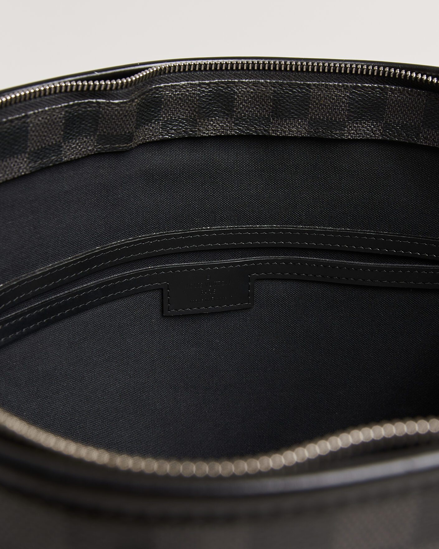 Uomini | Pre-Owned & Vintage Bags | Louis Vuitton Pre-Owned | Tadao Tote Bag Damier Graphite