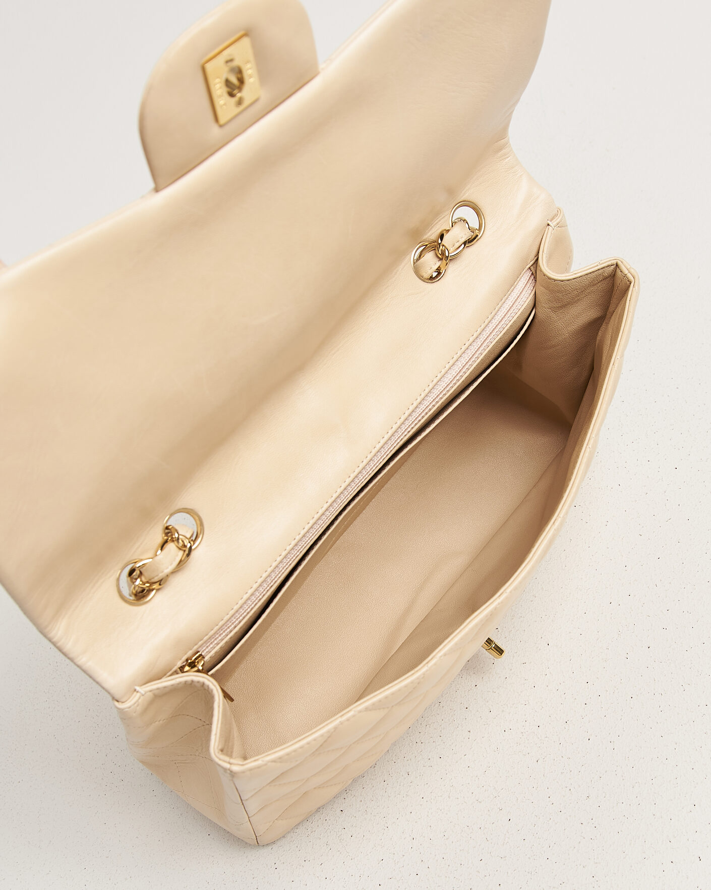 Uomini | Chanel Pre-Owned Classic Jumbo Single Flap Bag Lambskin Beige | Chanel Pre-Owned | Classic Jumbo Single Flap Bag Lambskin Beige