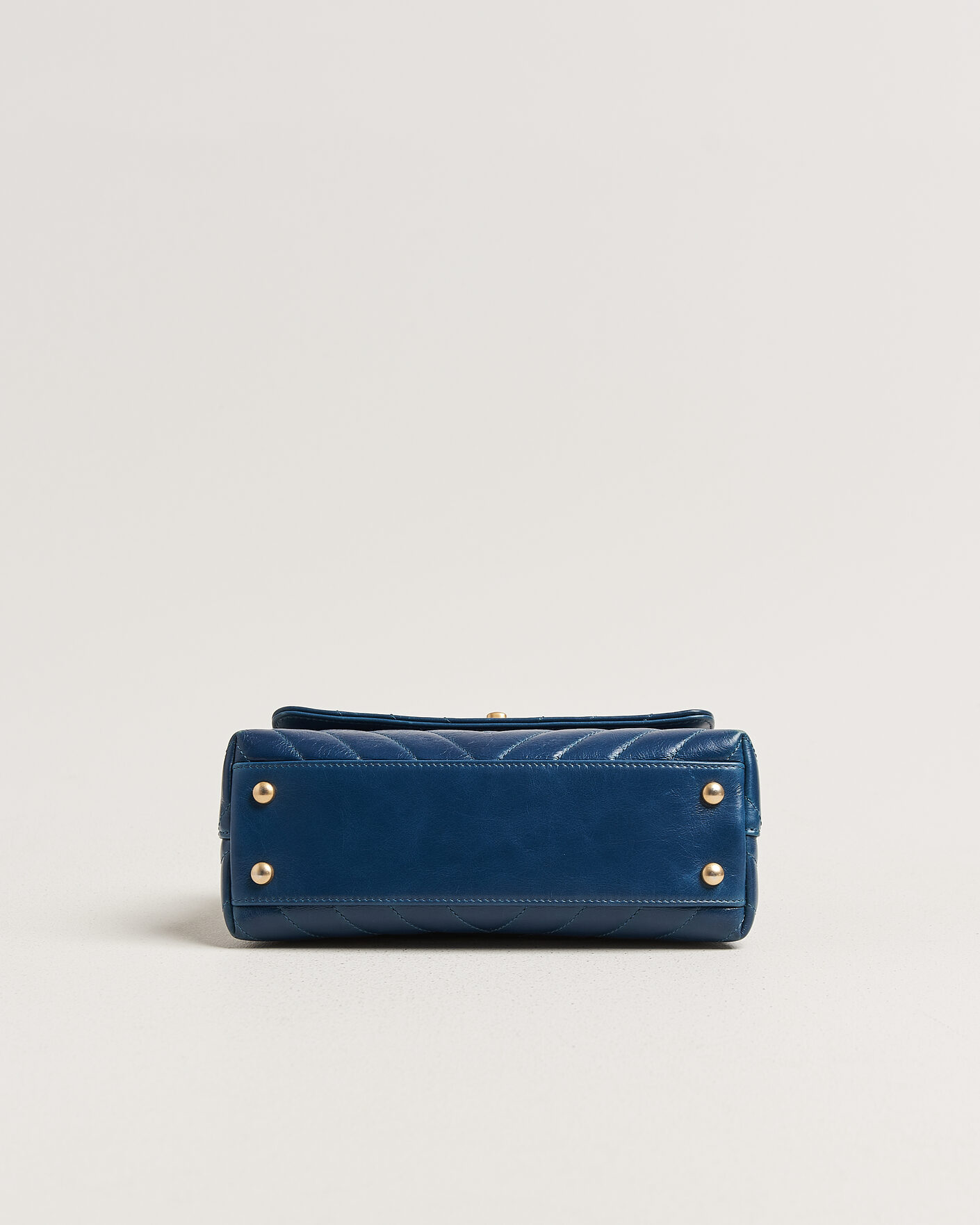 Uomini | Pre-Owned & Vintage Bags | Chanel Pre-Owned | Coco Handle Chevron Bag Blue